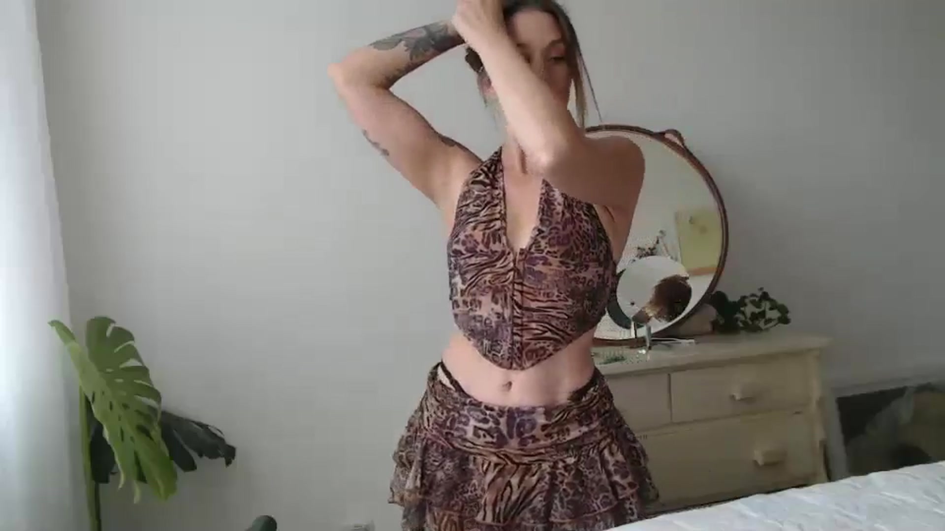 Gallery image thumbnail from Demmetria's myfreecams stream on, 03/25/2025, 19:04 image 19 of 20