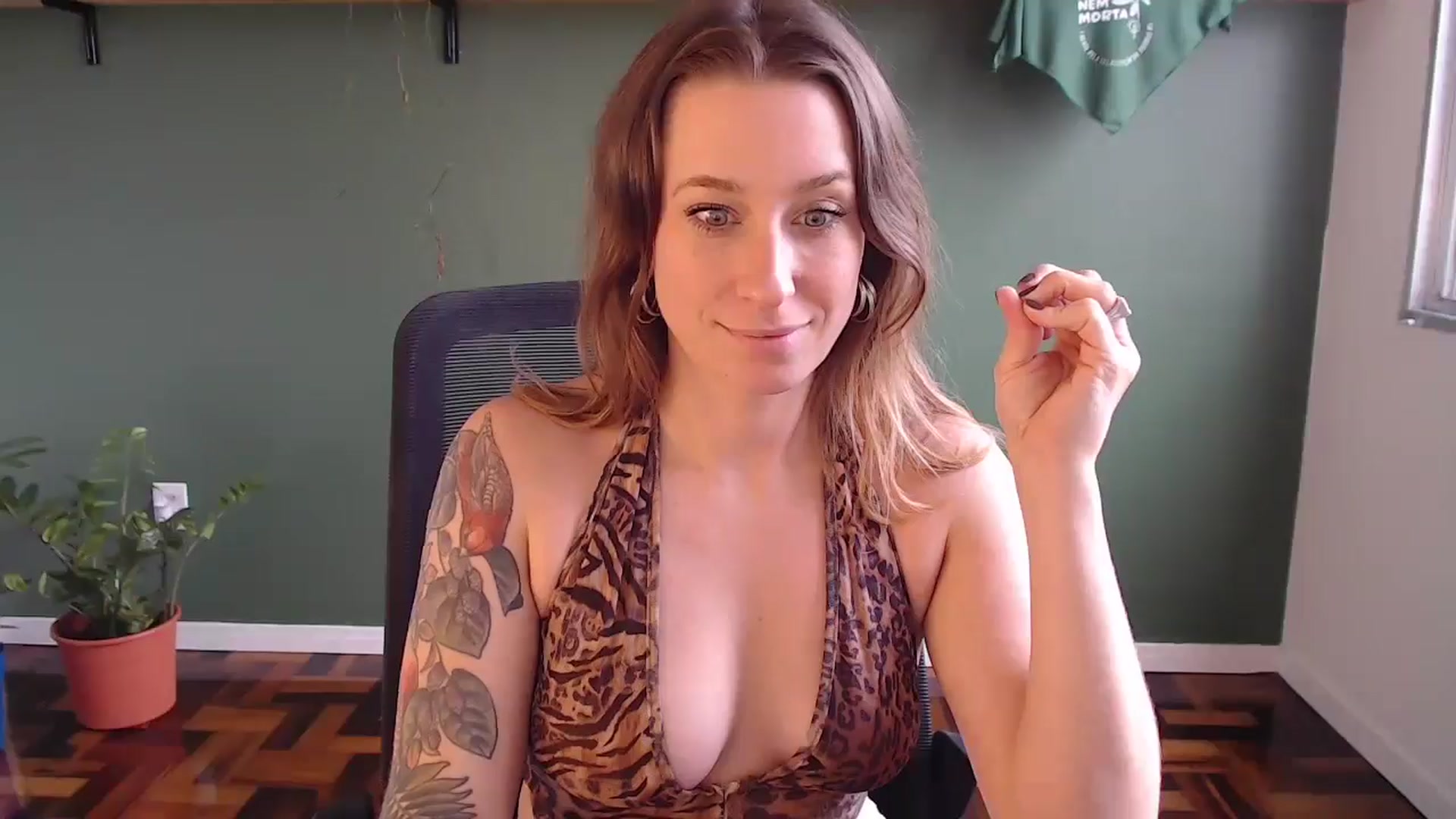 Gallery image thumbnail from Demmetria's myfreecams stream on, 07/26/2025, 18:41 image 13 of 20