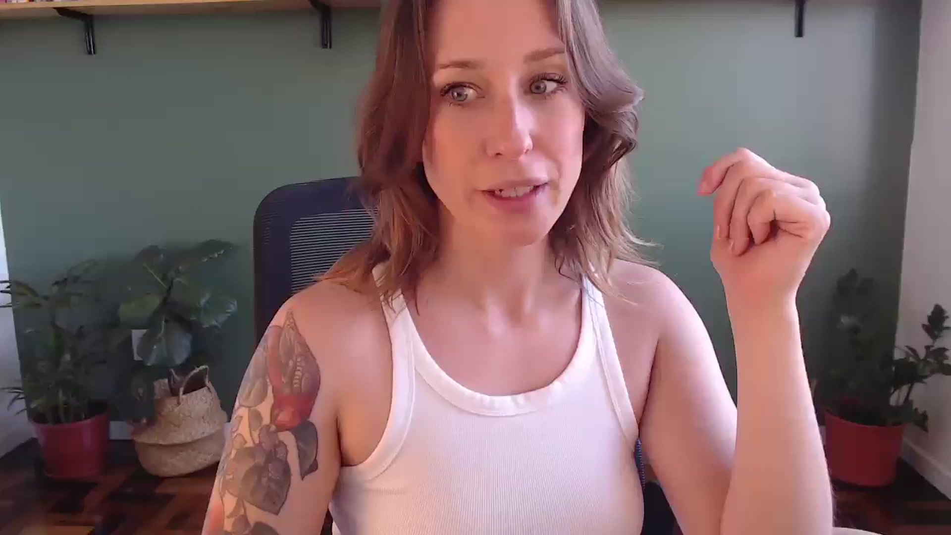 Gallery image thumbnail from Demmetria's myfreecams stream on, 11/04/2025, 18:43 image 12 of 20