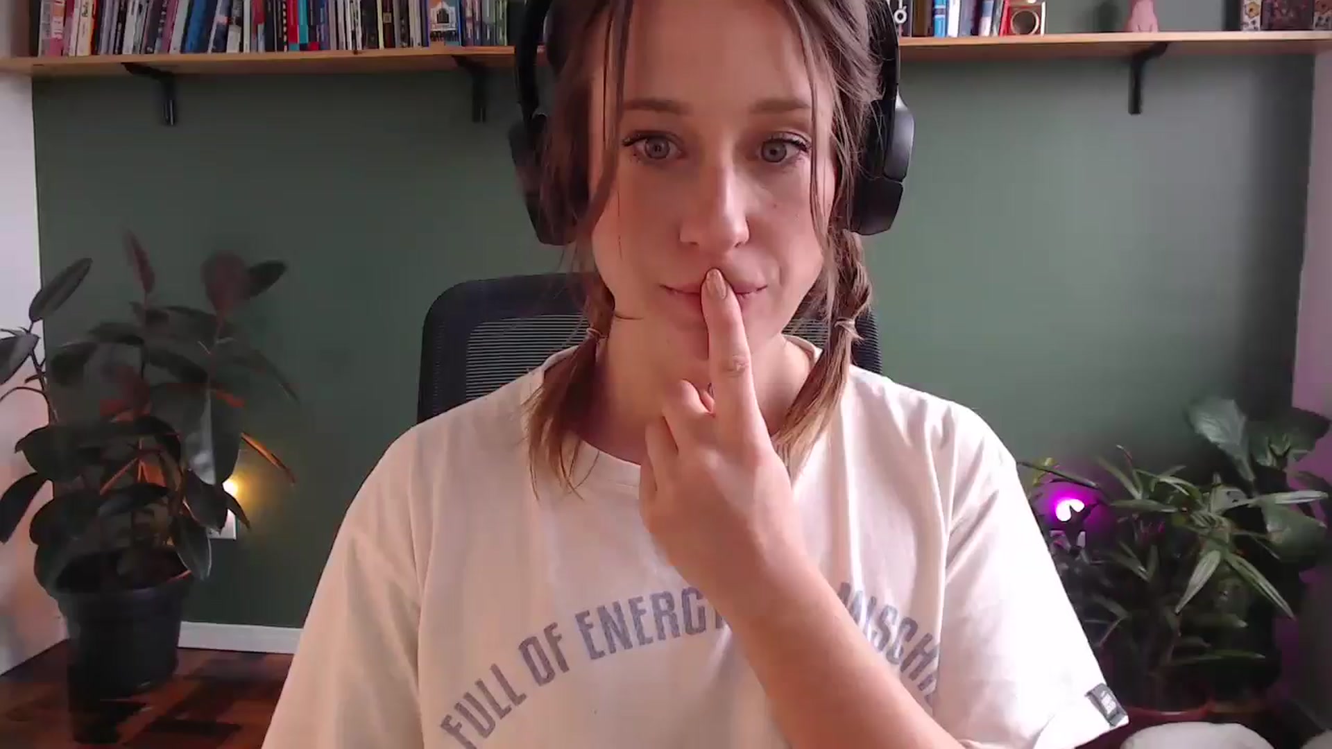 Gallery image thumbnail from Demmetria's myfreecams stream on, 11/17/2025, 22:12 image 3 of 20