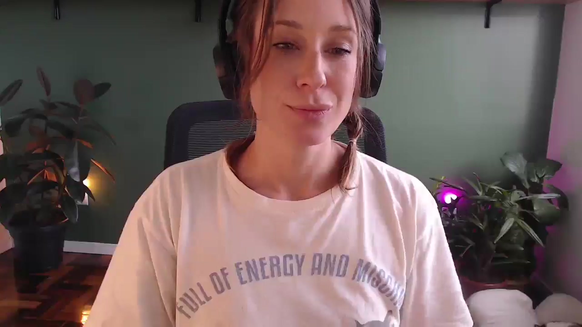 Gallery image thumbnail from Demmetria's myfreecams stream on, 11/17/2025, 22:12 image 12 of 20