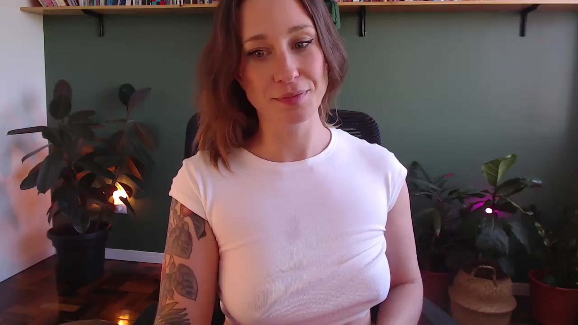 Gallery image thumbnail from Demmetria's myfreecams stream on, 12/03/2025, 18:19 image 8 of 20