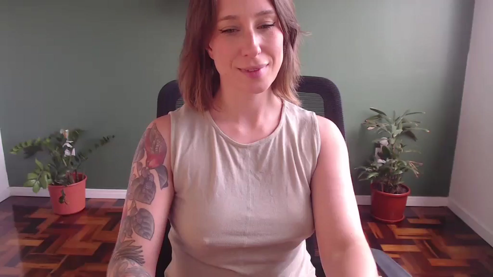 Gallery image thumbnail from Demmetria's myfreecams stream on, 01/12/2026, 17:05 image 9 of 20