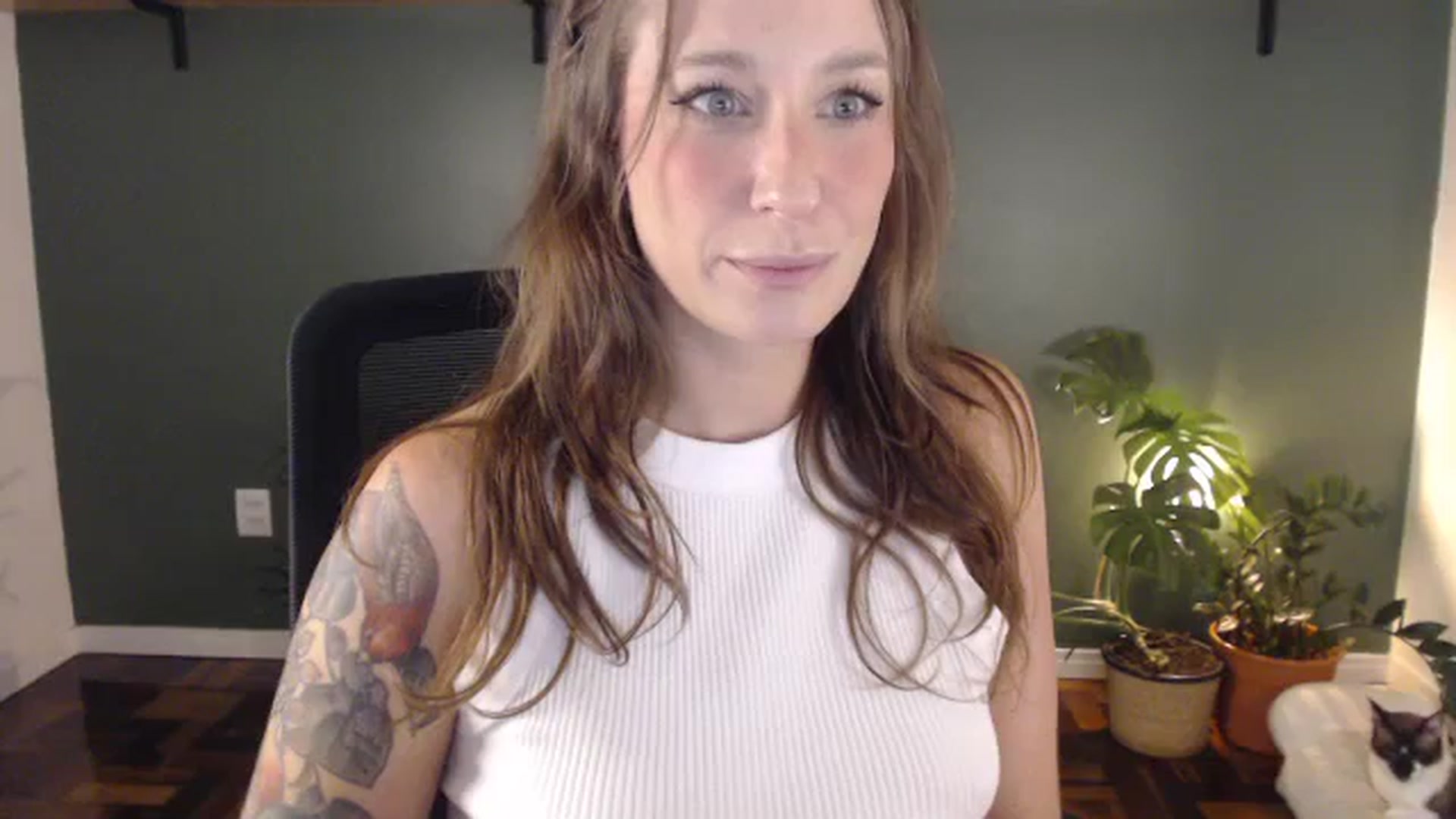 Gallery image thumbnail from Demmetria's myfreecams stream on, 03/23/2026, 19:41 image 20 of 20