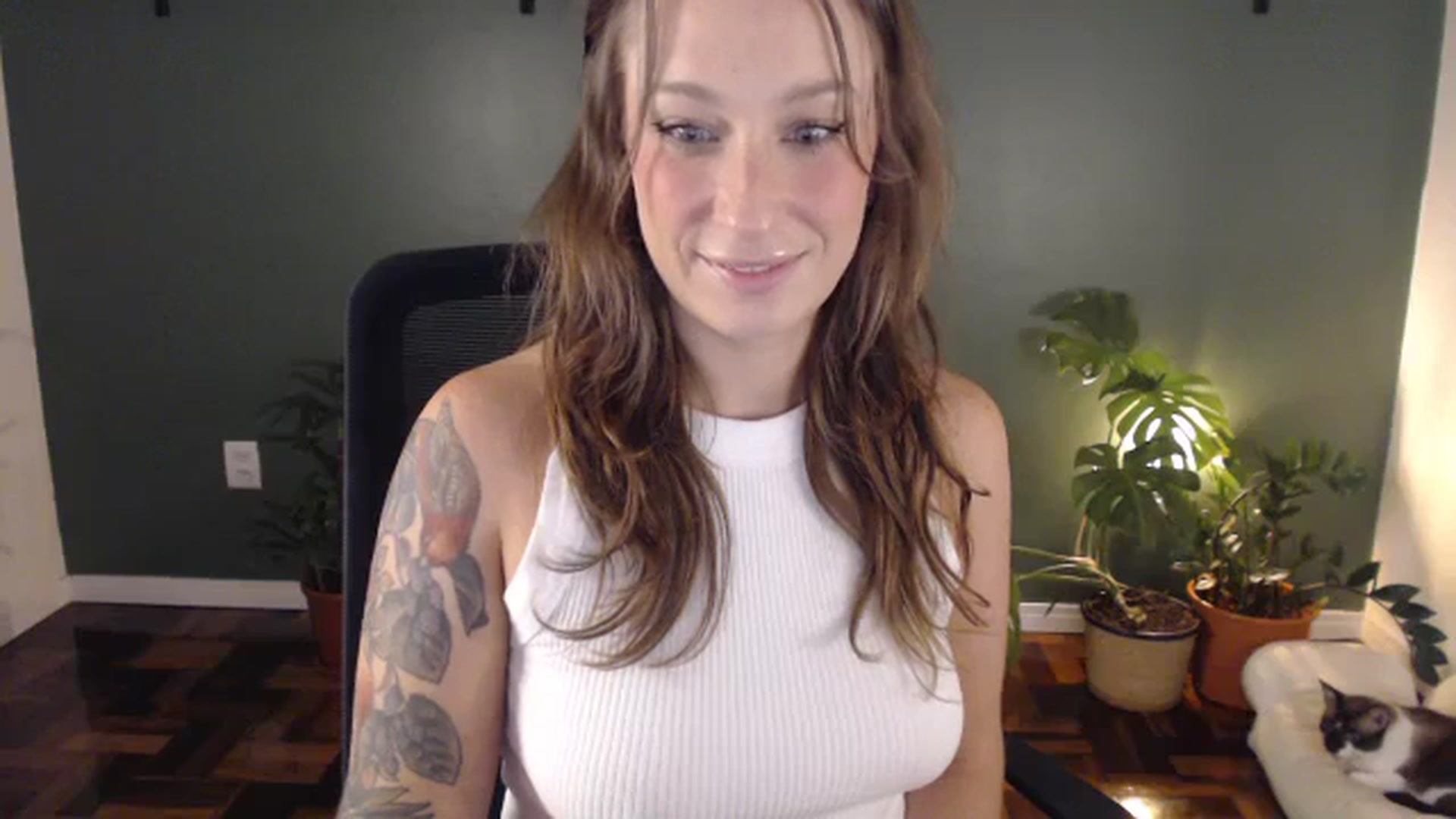 Gallery image thumbnail from Demmetria's myfreecams stream on, 03/23/2026, 19:41 image 16 of 20