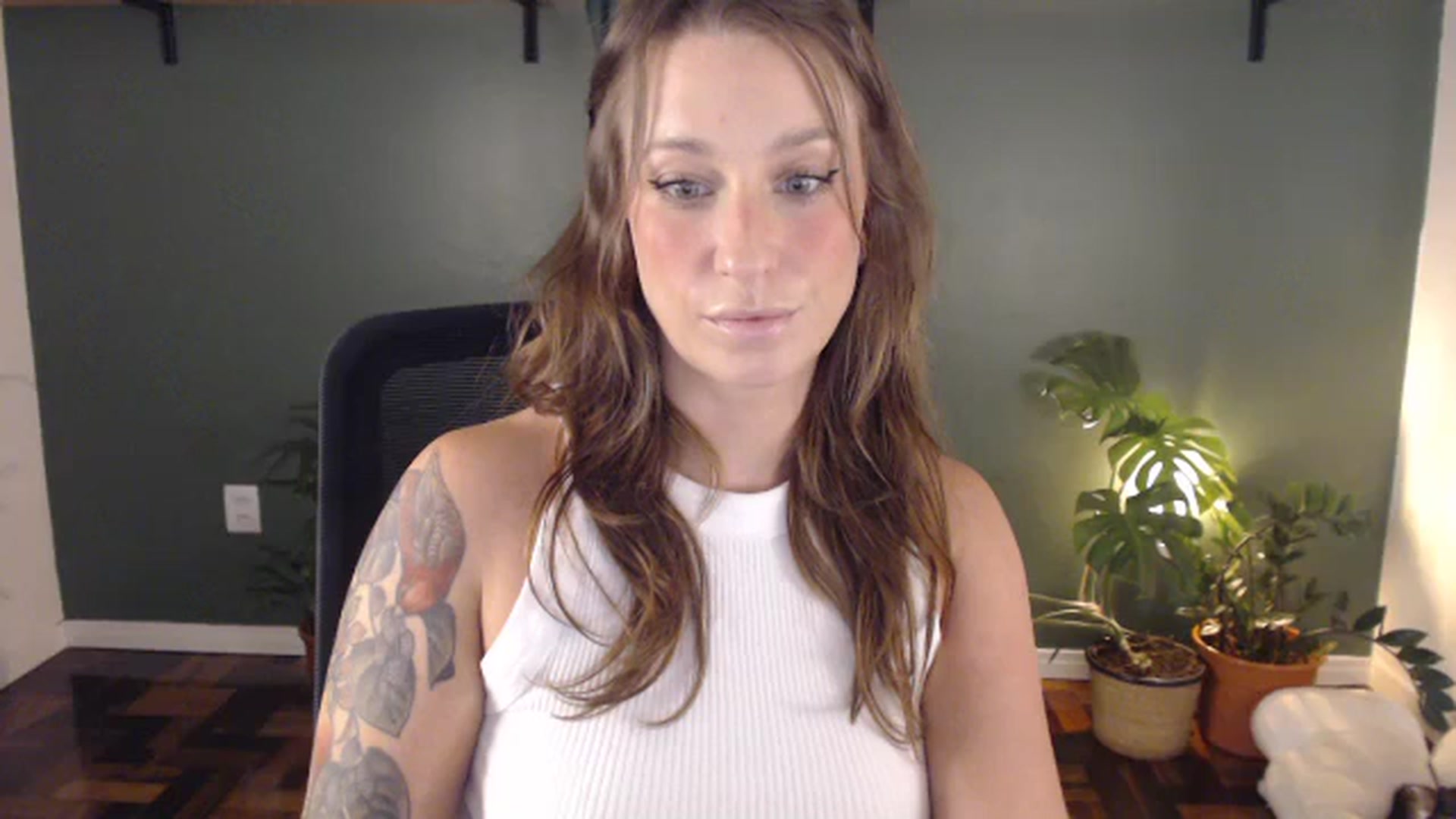 Gallery image thumbnail from Demmetria's myfreecams stream on, 03/23/2026, 19:41 image 1 of 20