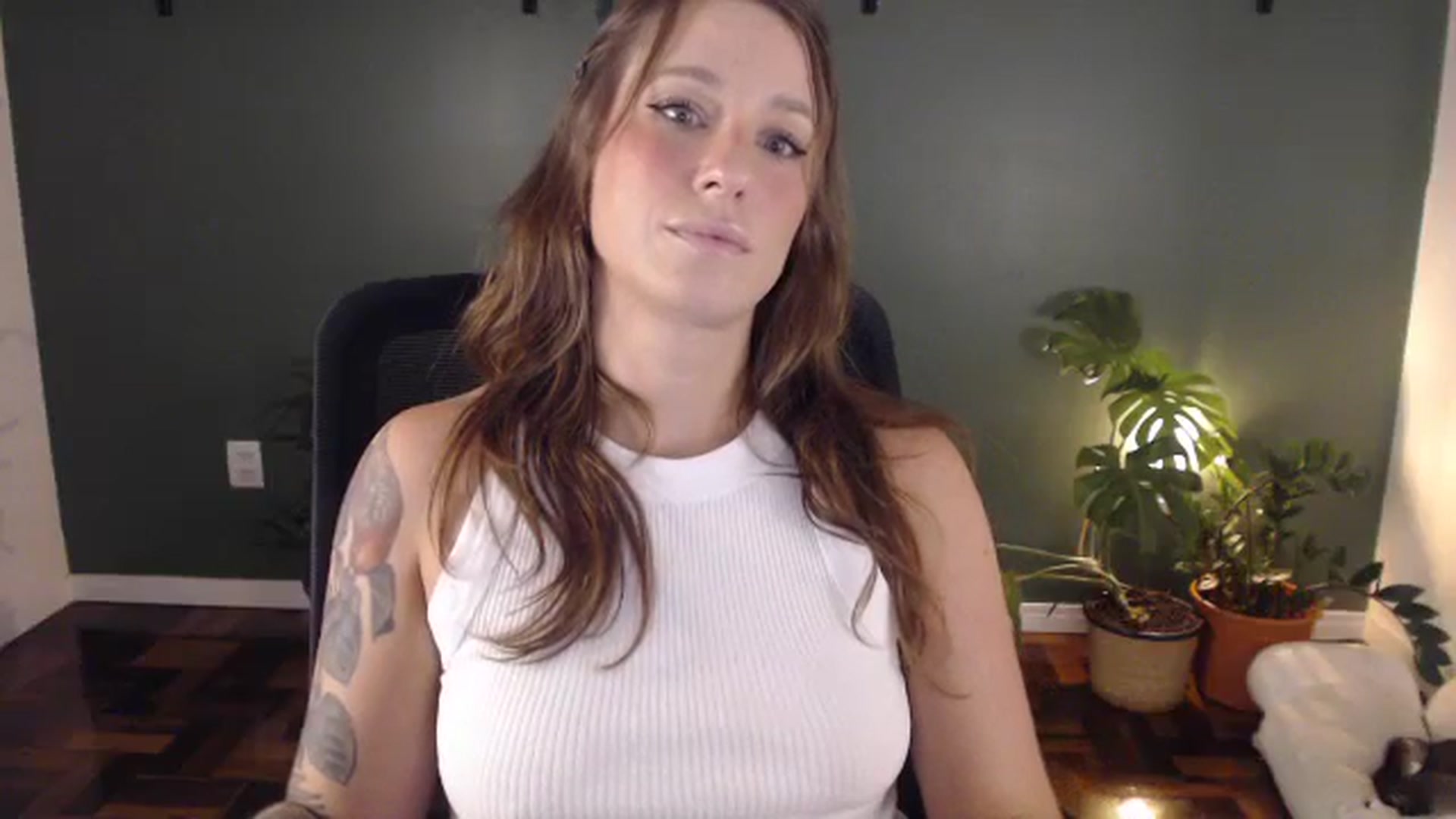 Gallery image thumbnail from Demmetria's myfreecams stream on, 03/23/2026, 19:41 image 5 of 20