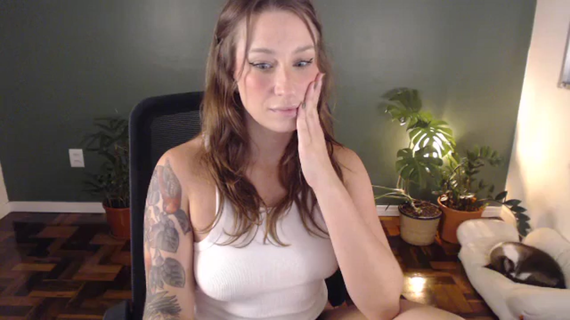 Gallery image thumbnail from Demmetria's myfreecams stream on, 03/23/2026, 20:07 image 18 of 20