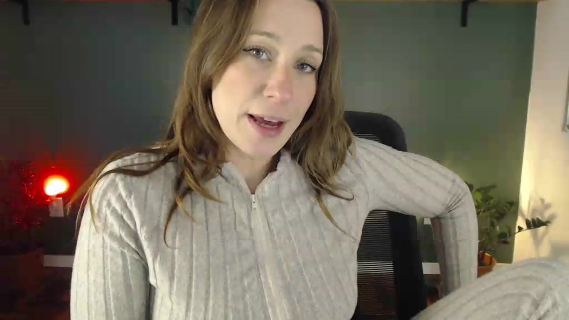 Gallery image thumbnail from Demmetria's myfreecams stream on, 05/19/2026, 18:37 image 5 of 20