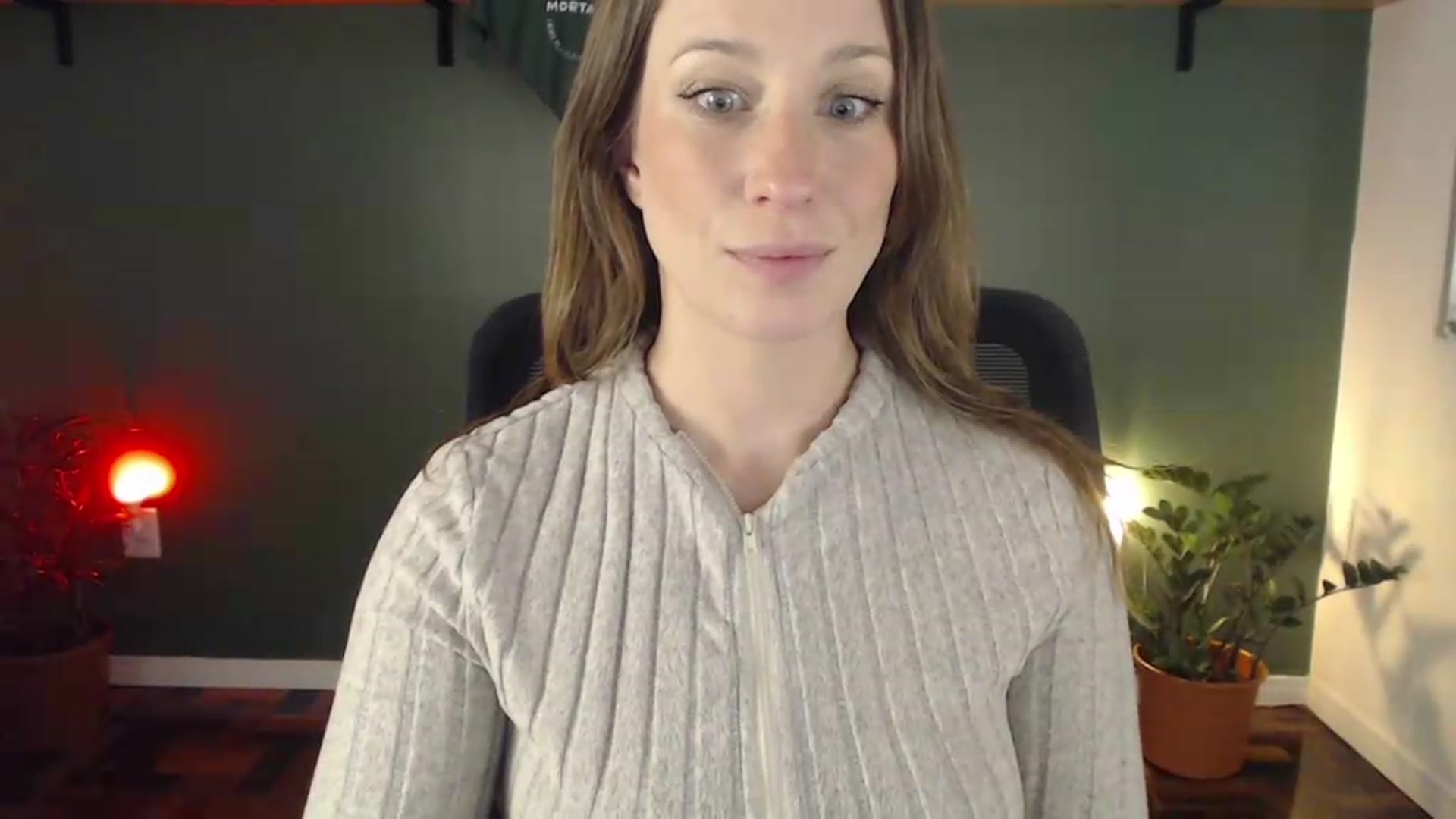 Gallery image thumbnail from Demmetria's myfreecams stream on, 05/19/2026, 18:37 image 13 of 20