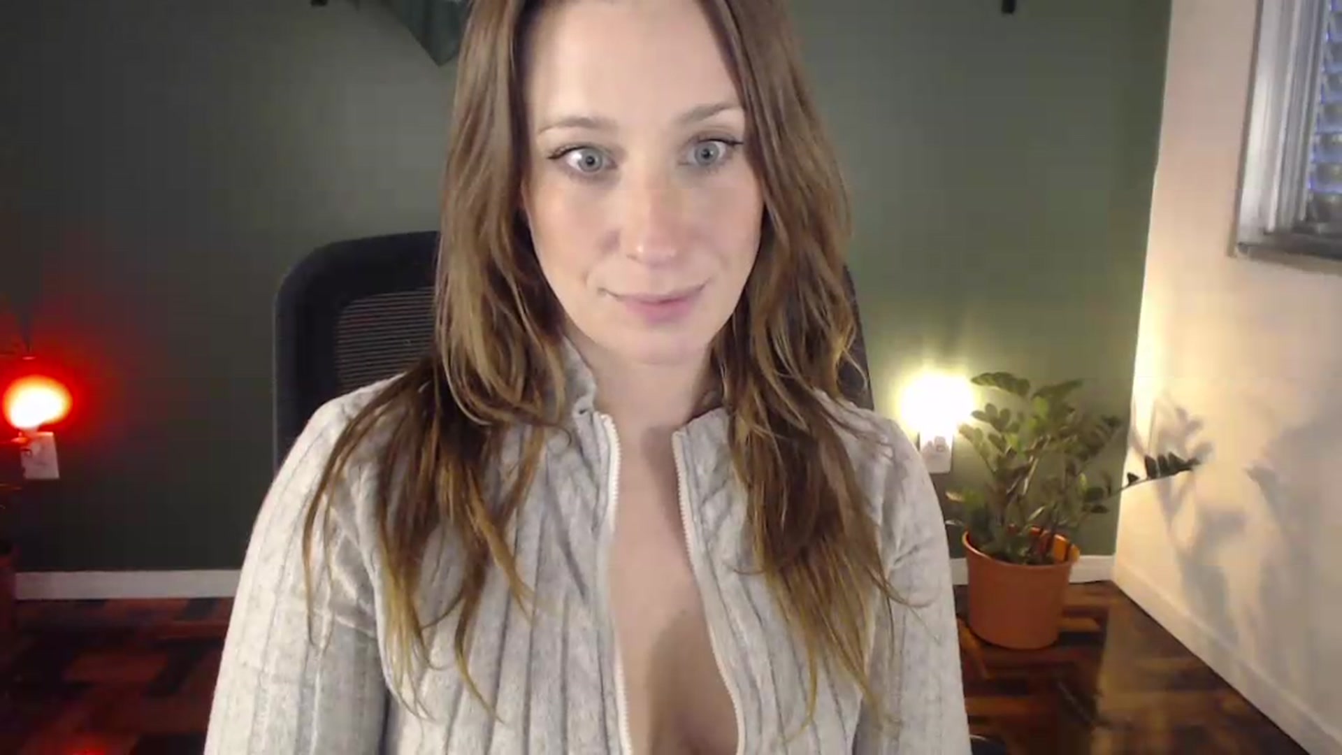 Gallery image thumbnail from Demmetria's myfreecams stream on, 05/19/2026, 19:42 image 14 of 20