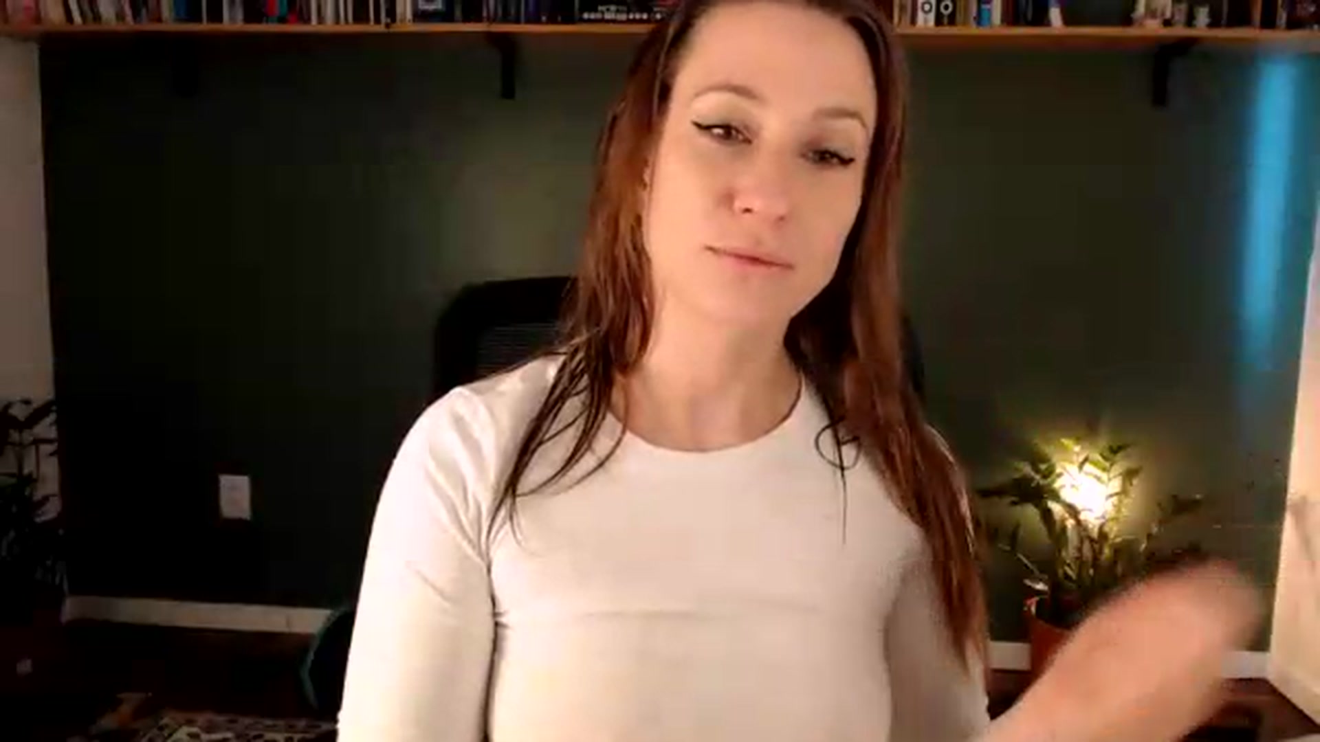 Gallery image thumbnail from Demmetria's myfreecams stream on, 08/21/2026, 17:44 image 2 of 20