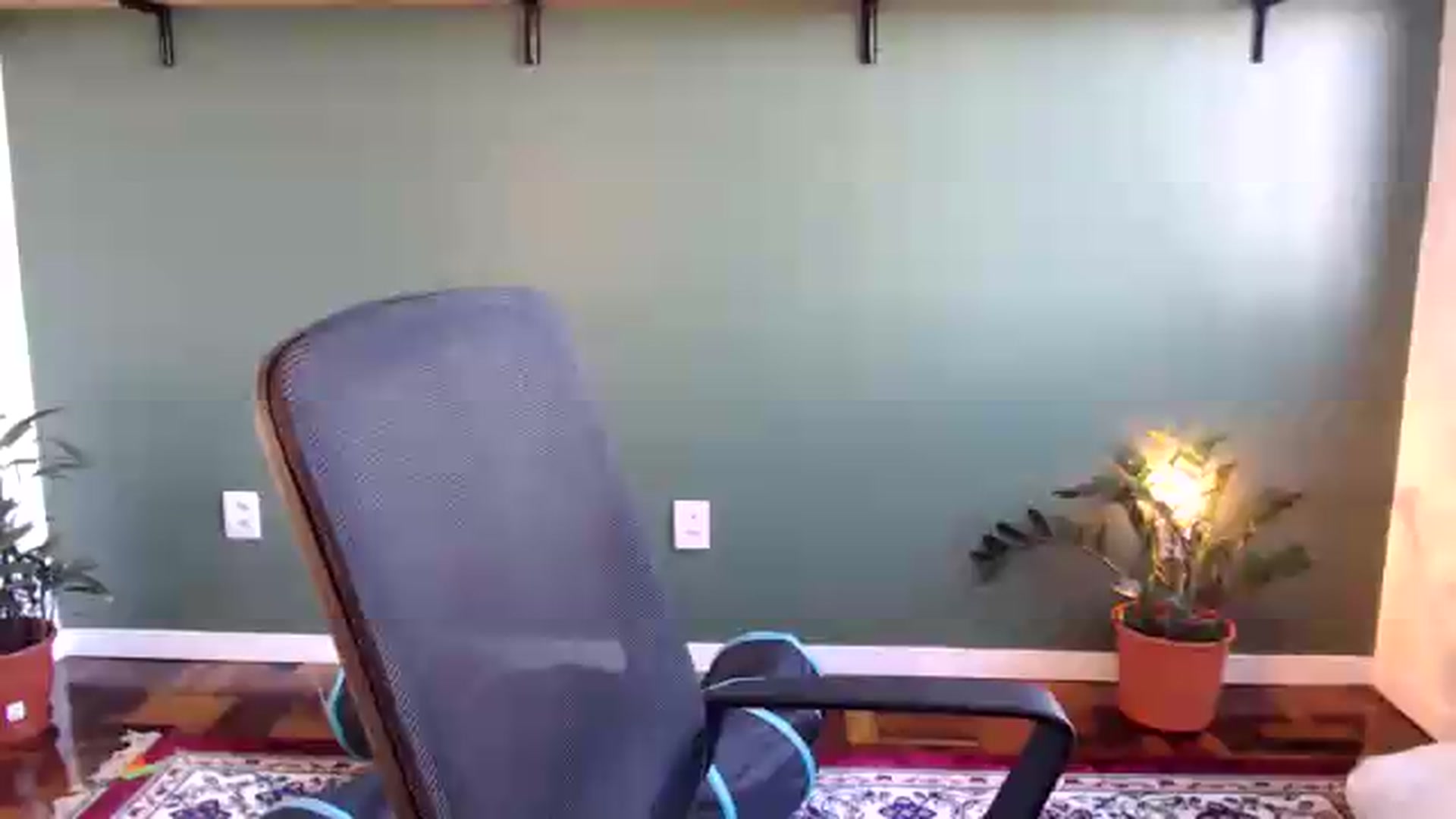 Gallery image thumbnail from Demmetria's myfreecams stream on, 08/21/2026, 17:44 image 11 of 20