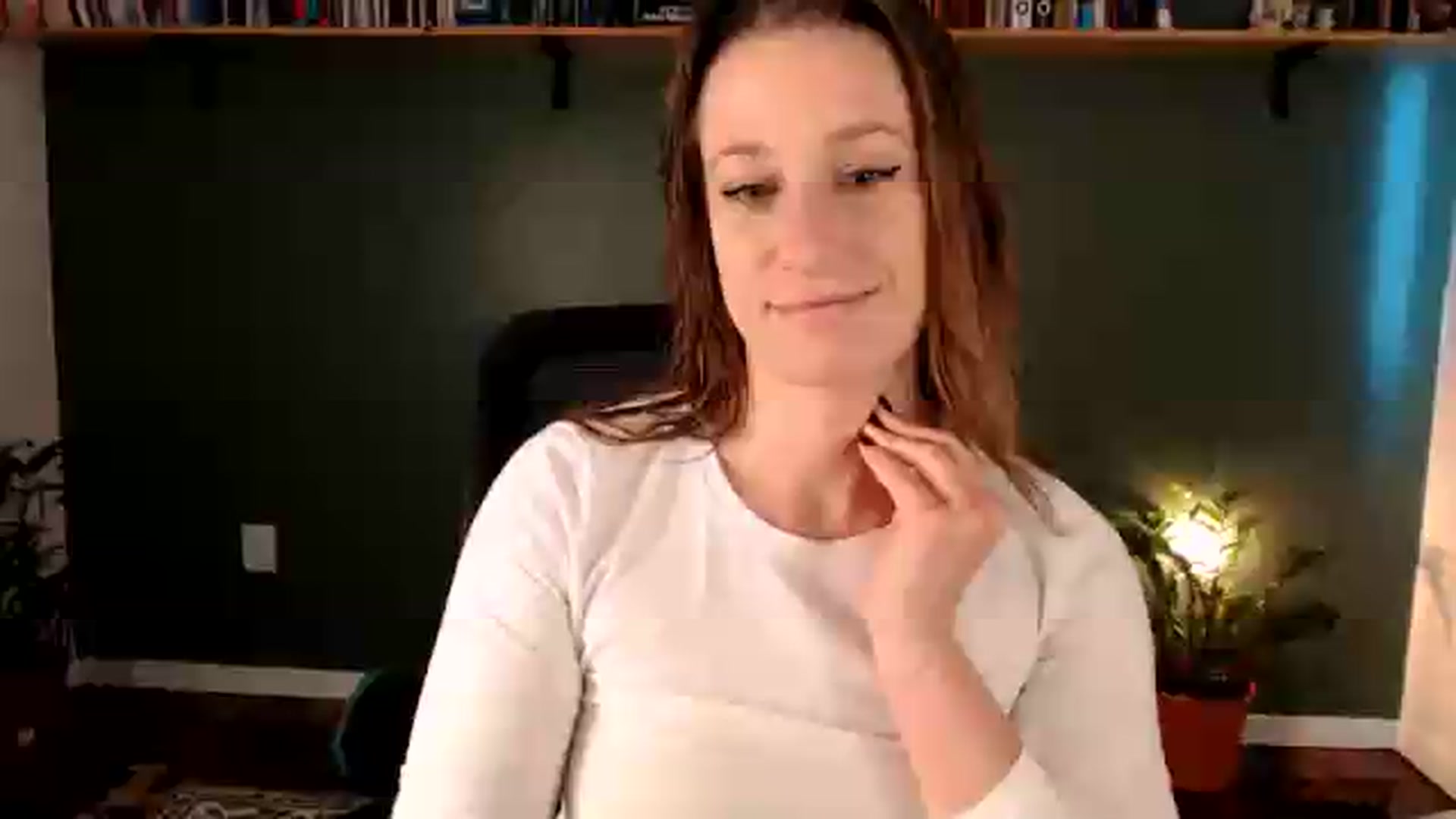 Gallery image thumbnail from Demmetria's myfreecams stream on, 08/21/2026, 17:44 image 1 of 20