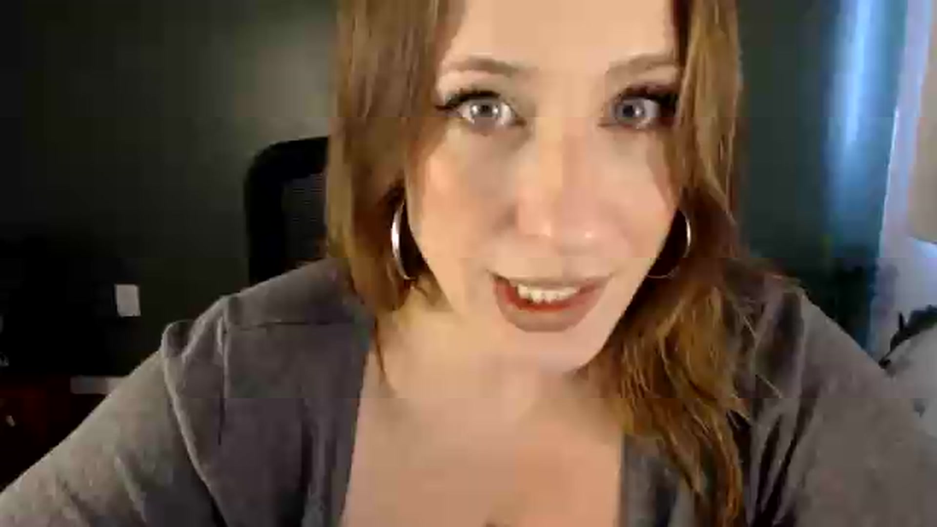 Gallery image thumbnail from Demmetria's myfreecams stream on, 08/26/2026, 18:13 image 8 of 20