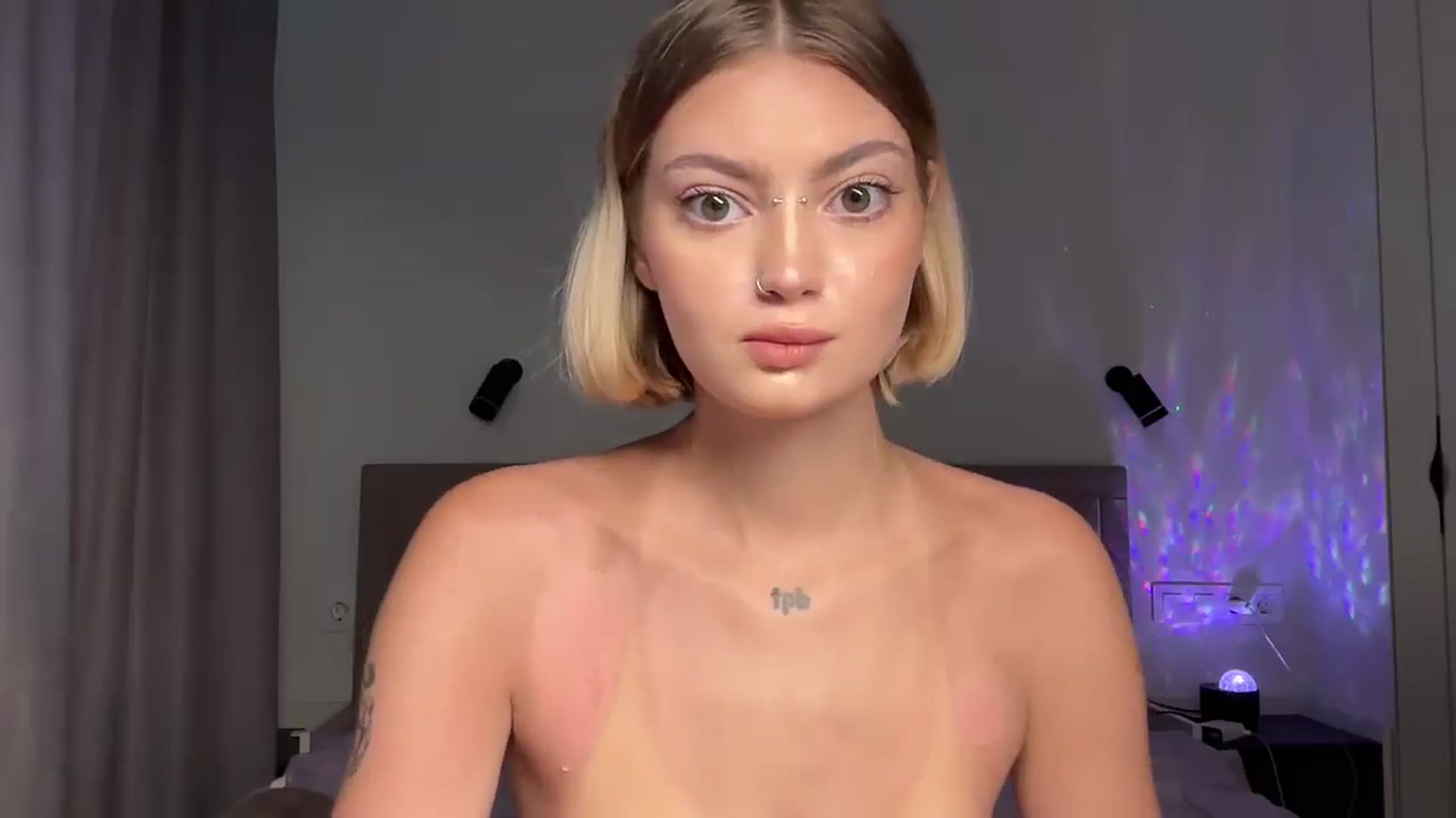 Gallery image thumbnail from DemonsKiss's myfreecams stream on, 07/29/2025, 08:03 image 12 of 20