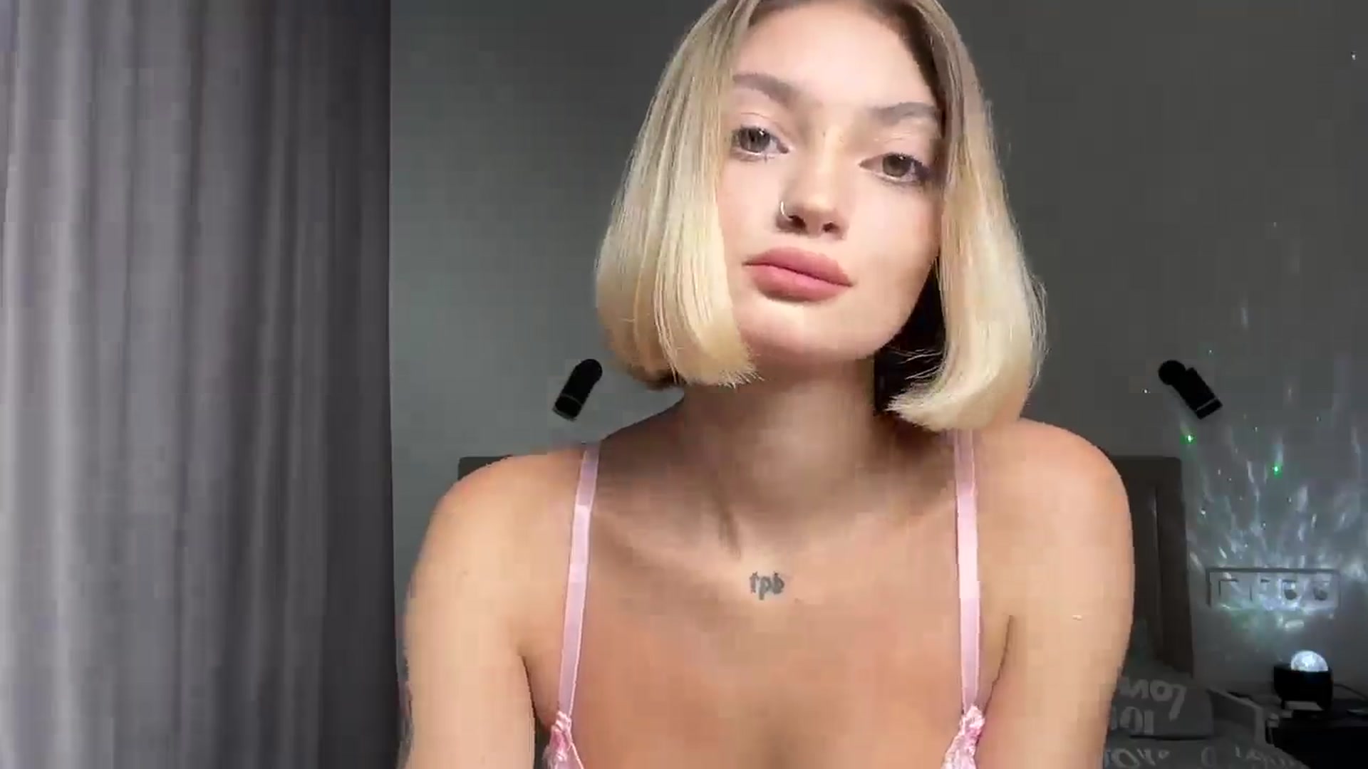 Gallery image thumbnail from DemonsKiss's myfreecams stream on, 08/11/2025, 13:38 image 3 of 20