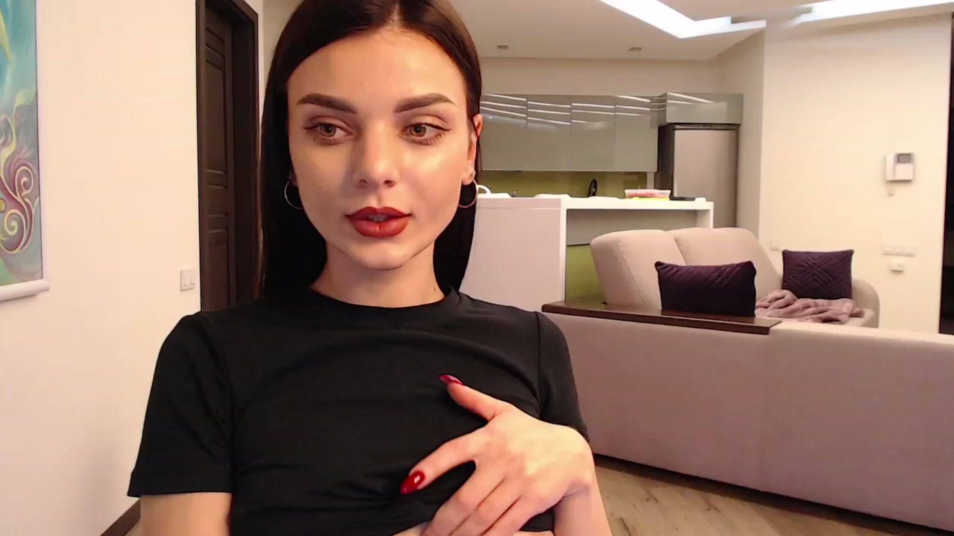Gallery image thumbnail from Denisa__'s myfreecams stream on, 12/20/2022, 20:24 image 4 of 20