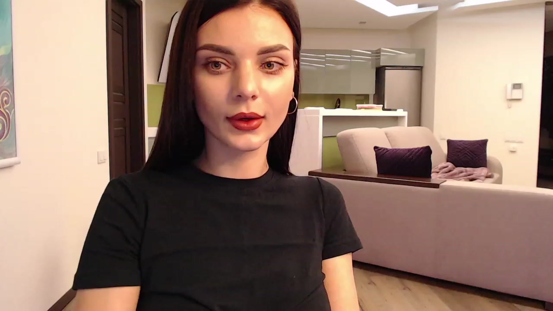 Gallery image thumbnail from Denisa__'s myfreecams stream on, 12/20/2022, 20:24 image 9 of 20