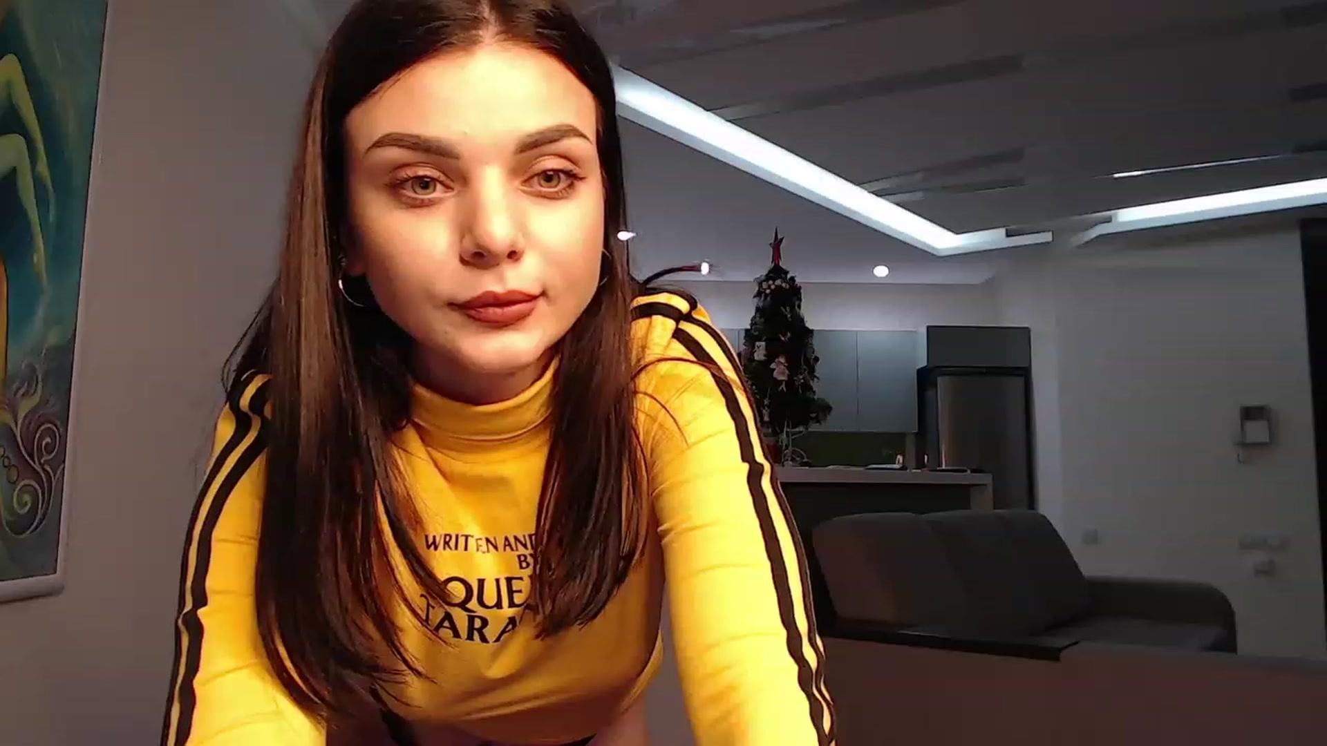 Gallery image thumbnail from Denisa__'s myfreecams stream on, 01/03/2023, 24:45 image 8 of 20
