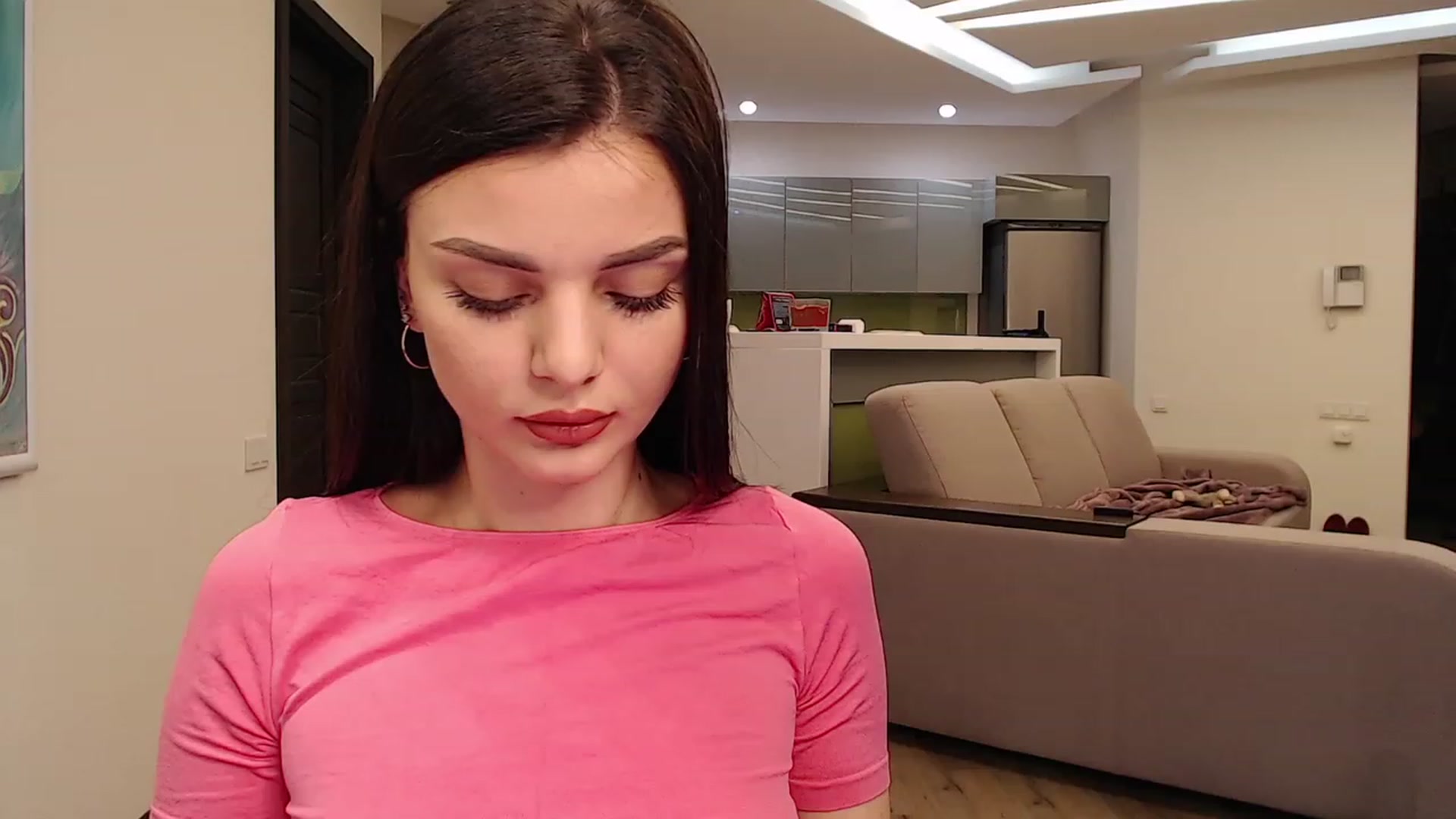 Gallery image thumbnail from Denisa__'s myfreecams stream on, 01/19/2023, 21:44 image 10 of 20