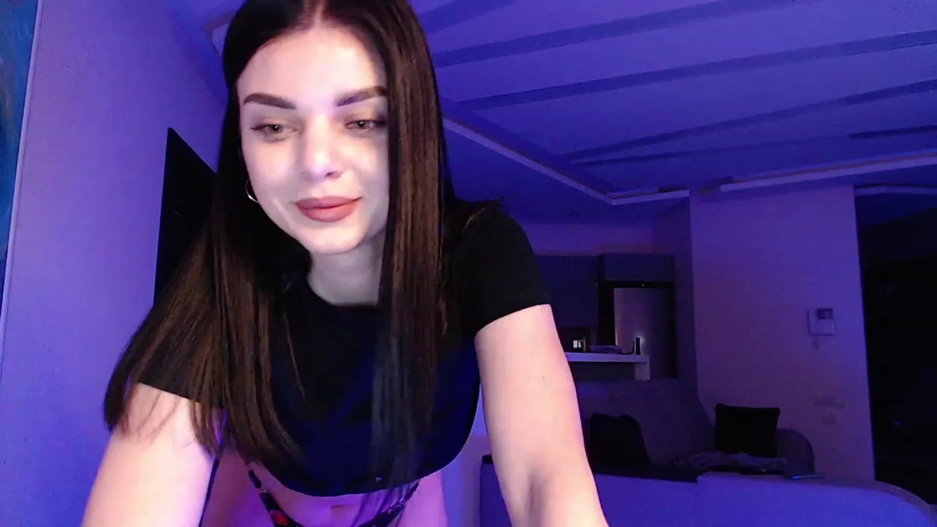 Gallery image thumbnail from Denisa__'s myfreecams stream on, 02/22/2023, 23:10 image 4 of 20
