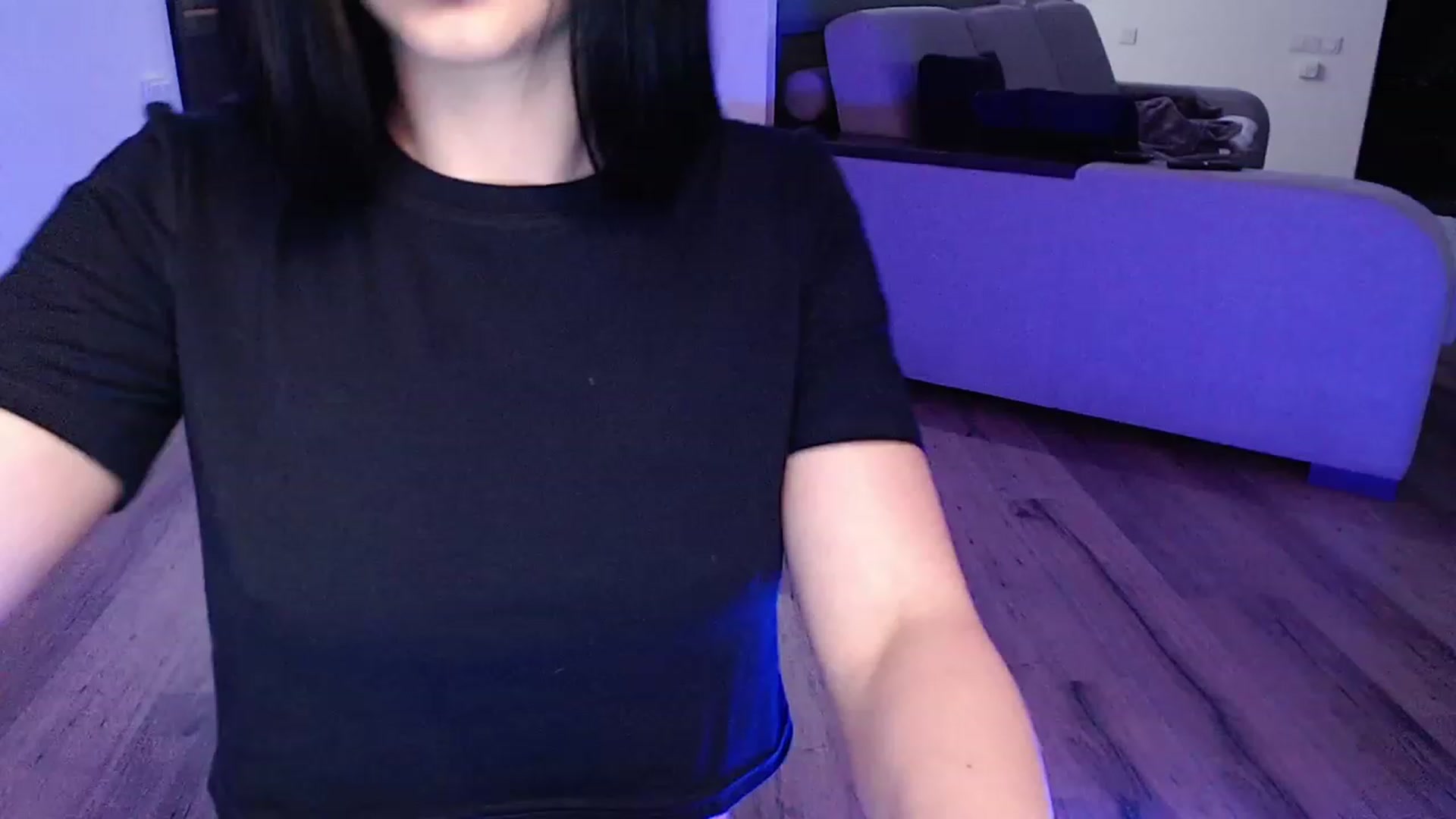 Gallery image thumbnail from Denisa__'s myfreecams stream on, 03/19/2023, 21:23 image 18 of 20