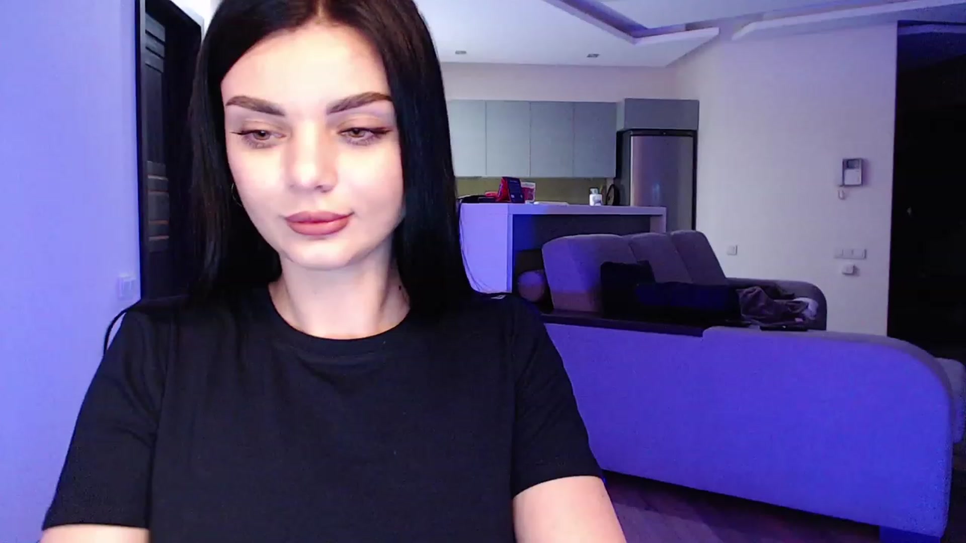 Gallery image thumbnail from Denisa__'s myfreecams stream on, 03/19/2023, 21:23 image 16 of 20