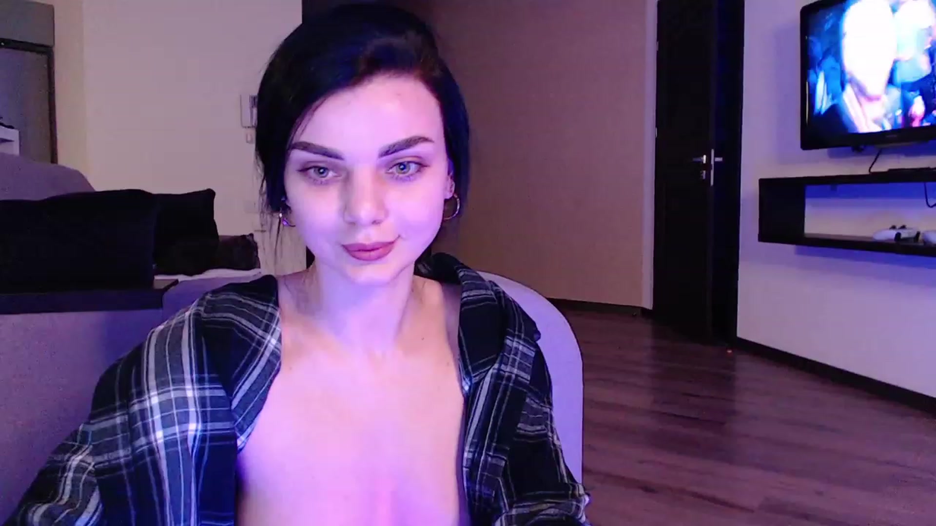 Gallery image thumbnail from Denisa__'s myfreecams stream on, 03/21/2023, 20:28 image 9 of 20
