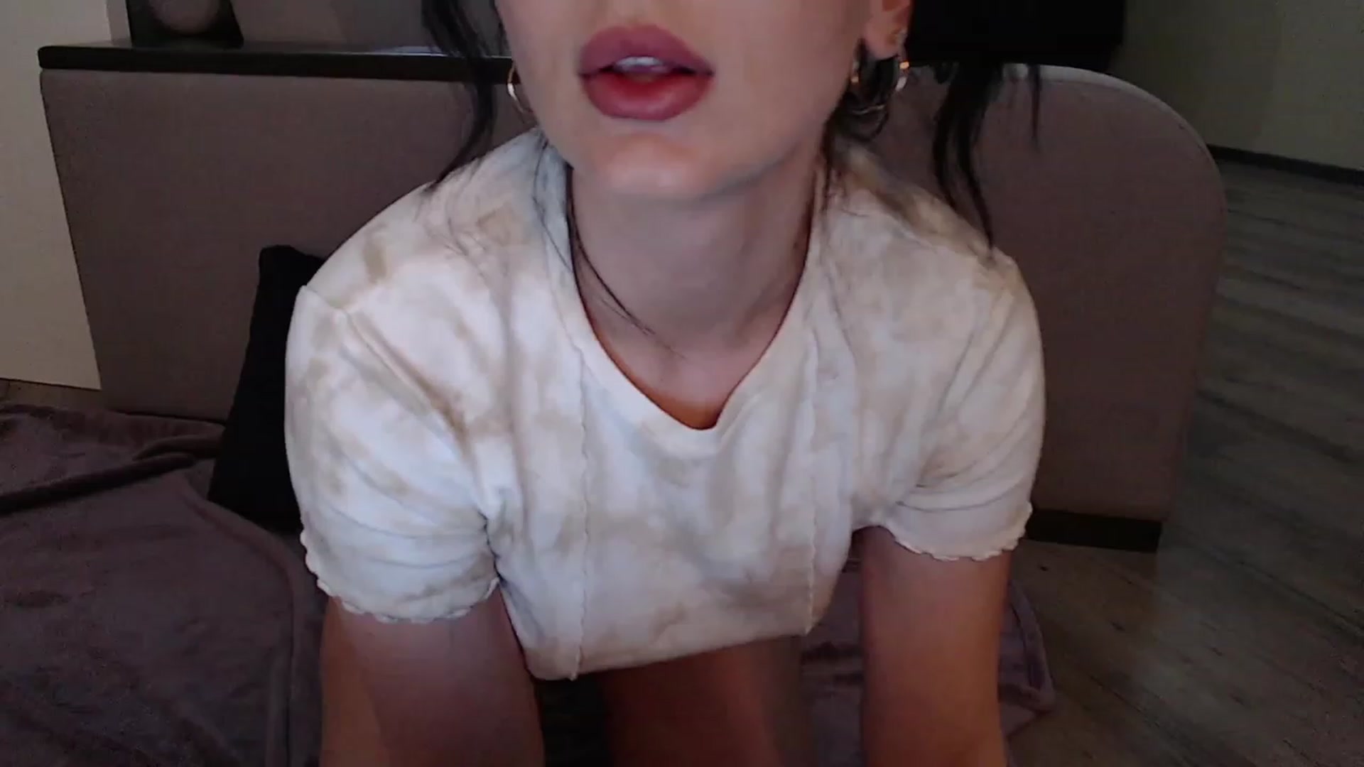 Gallery image thumbnail from Denisa__'s myfreecams stream on, 04/02/2023, 21:11 image 15 of 20