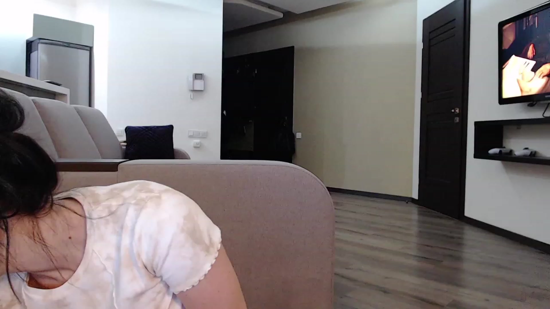 Gallery image thumbnail from Denisa__'s myfreecams stream on, 04/02/2023, 21:11 image 14 of 20