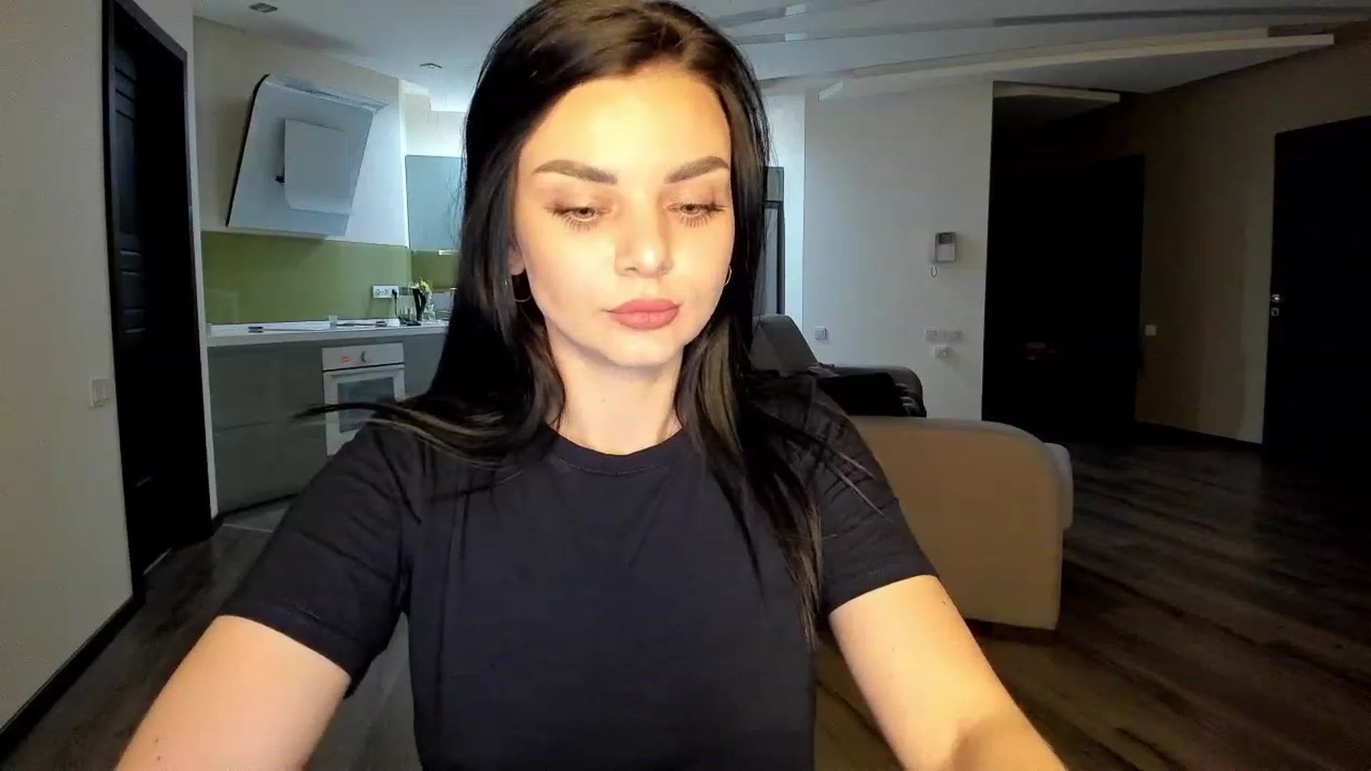 Gallery image thumbnail from Denisa__'s myfreecams stream on, 04/13/2023, 24:07 image 16 of 20