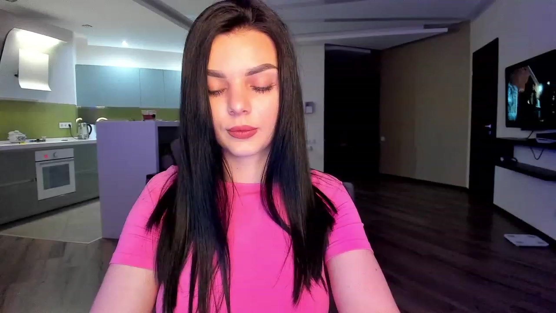 Gallery image thumbnail from Denisa__'s myfreecams stream on, 04/28/2023, 24:14 image 3 of 20