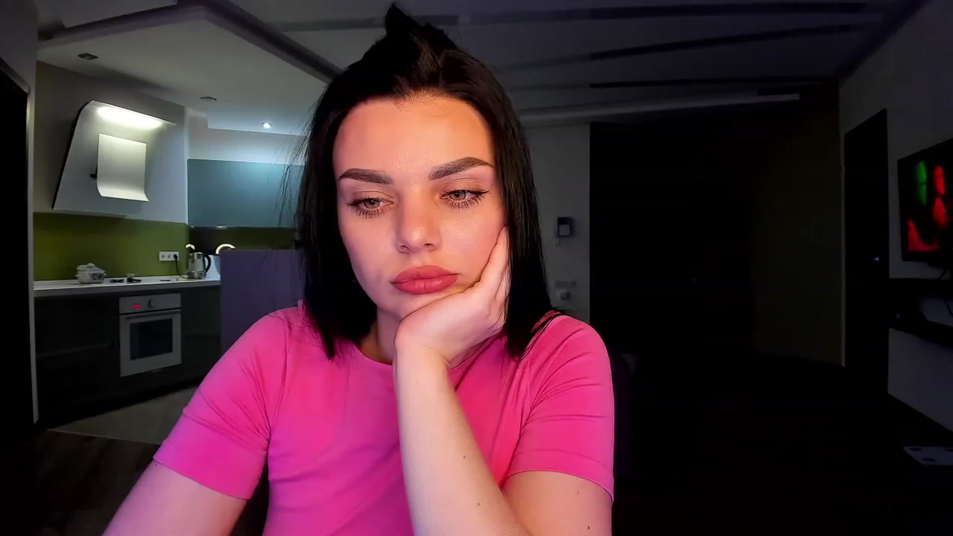 Gallery image thumbnail from Denisa__'s myfreecams stream on, 04/28/2023, 24:14 image 12 of 20