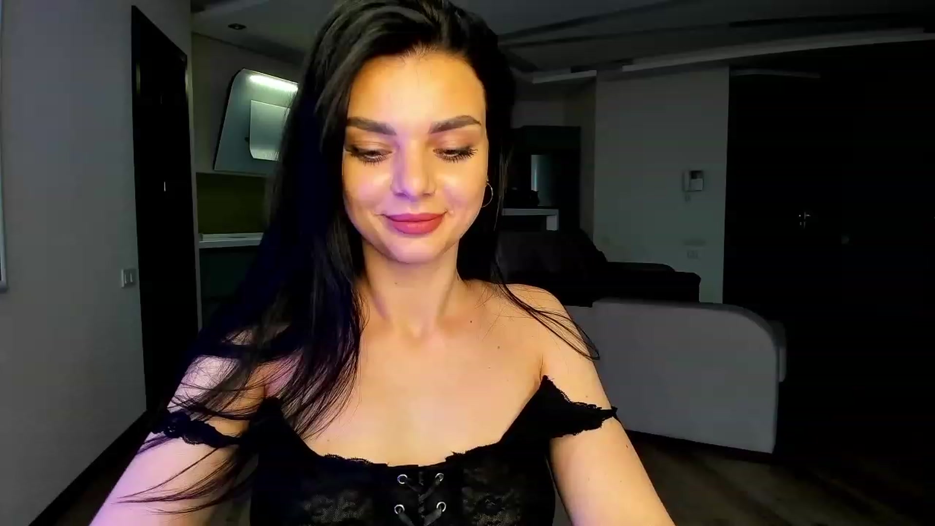 Gallery image thumbnail from Denisa__'s myfreecams stream on, 06/11/2023, 16:00 image 10 of 20