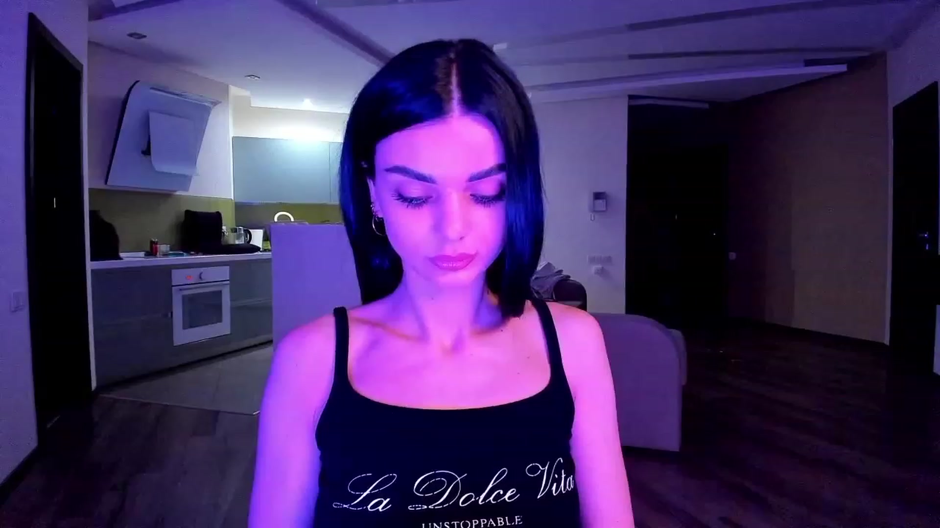 Gallery image thumbnail from Denisa__'s myfreecams stream on, 01/29/2024, 21:46 image 10 of 20