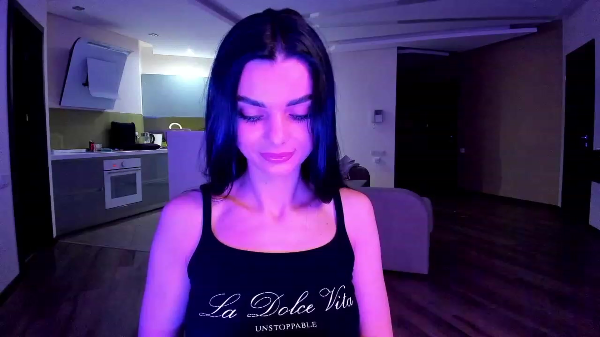 Gallery image thumbnail from Denisa__'s myfreecams stream on, 01/29/2024, 21:46 image 16 of 20
