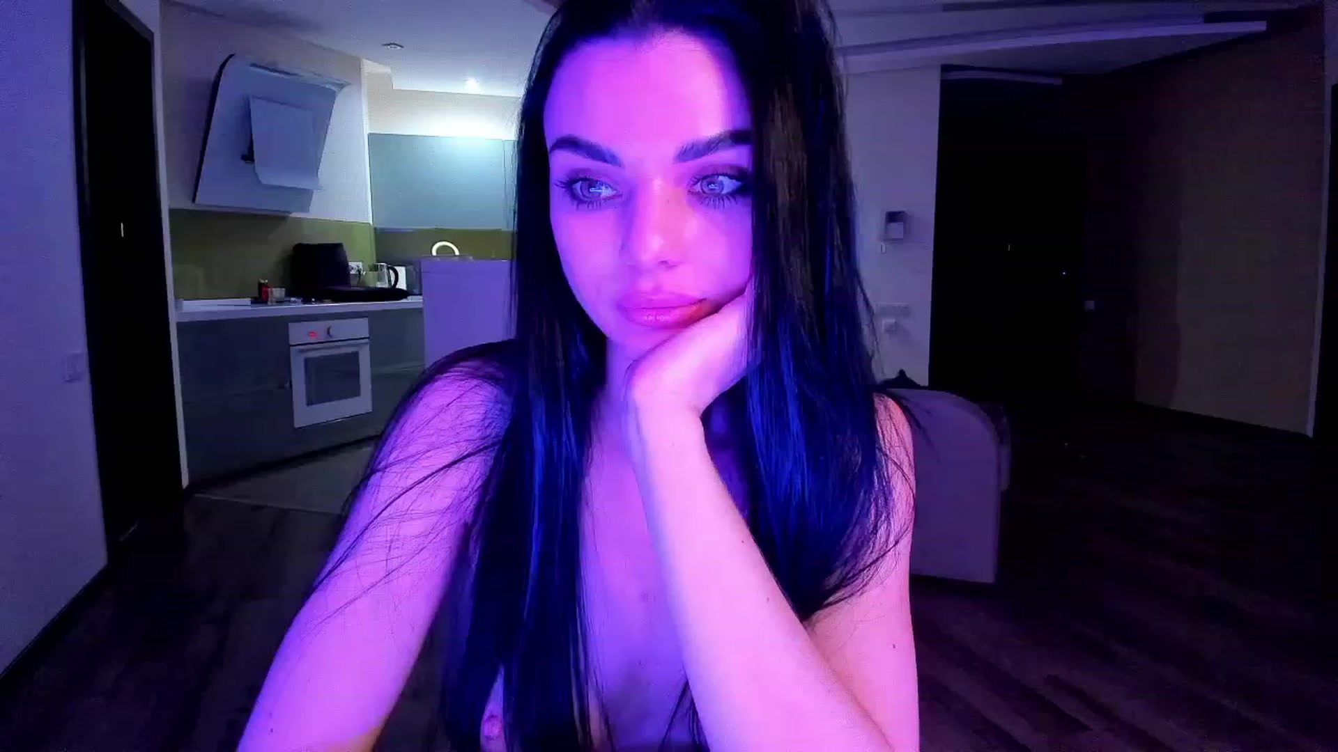 Gallery image thumbnail from Denisa__'s myfreecams stream on, 01/29/2024, 23:43 image 17 of 20