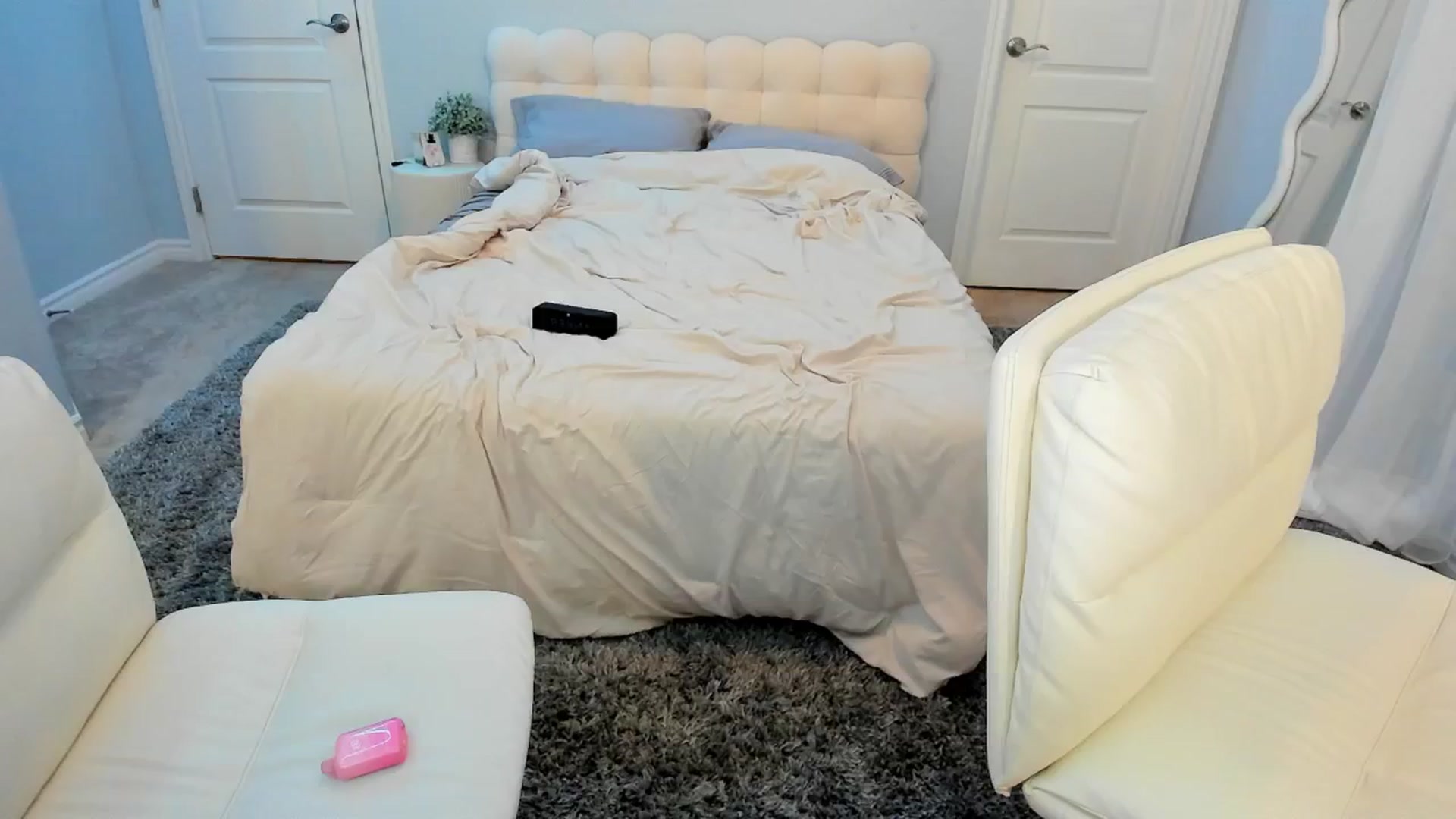 Gallery image thumbnail from DeniseRosee's myfreecams stream on, 11/27/2024, 11:17 image 19 of 20