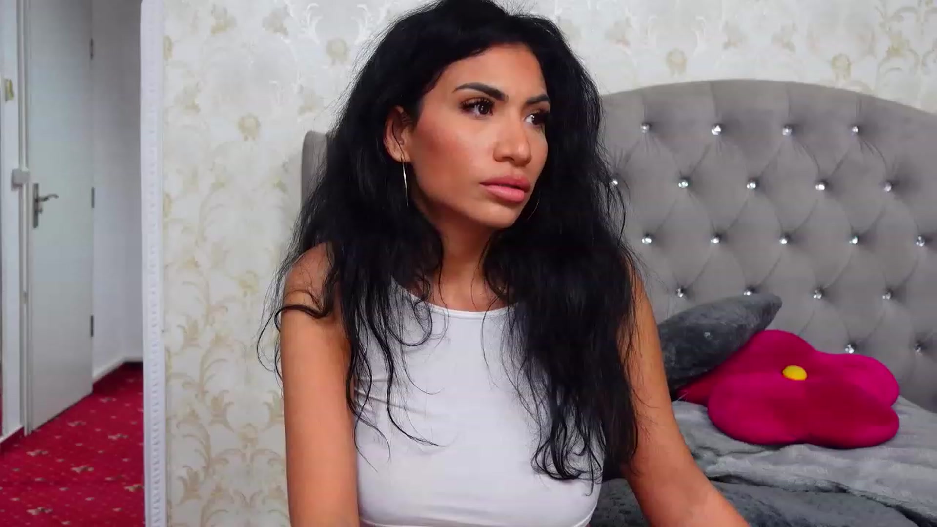 Gallery image thumbnail from DeniseTaylor's myfreecams stream on, 02/25/2023, 02:28 image 3 of 20