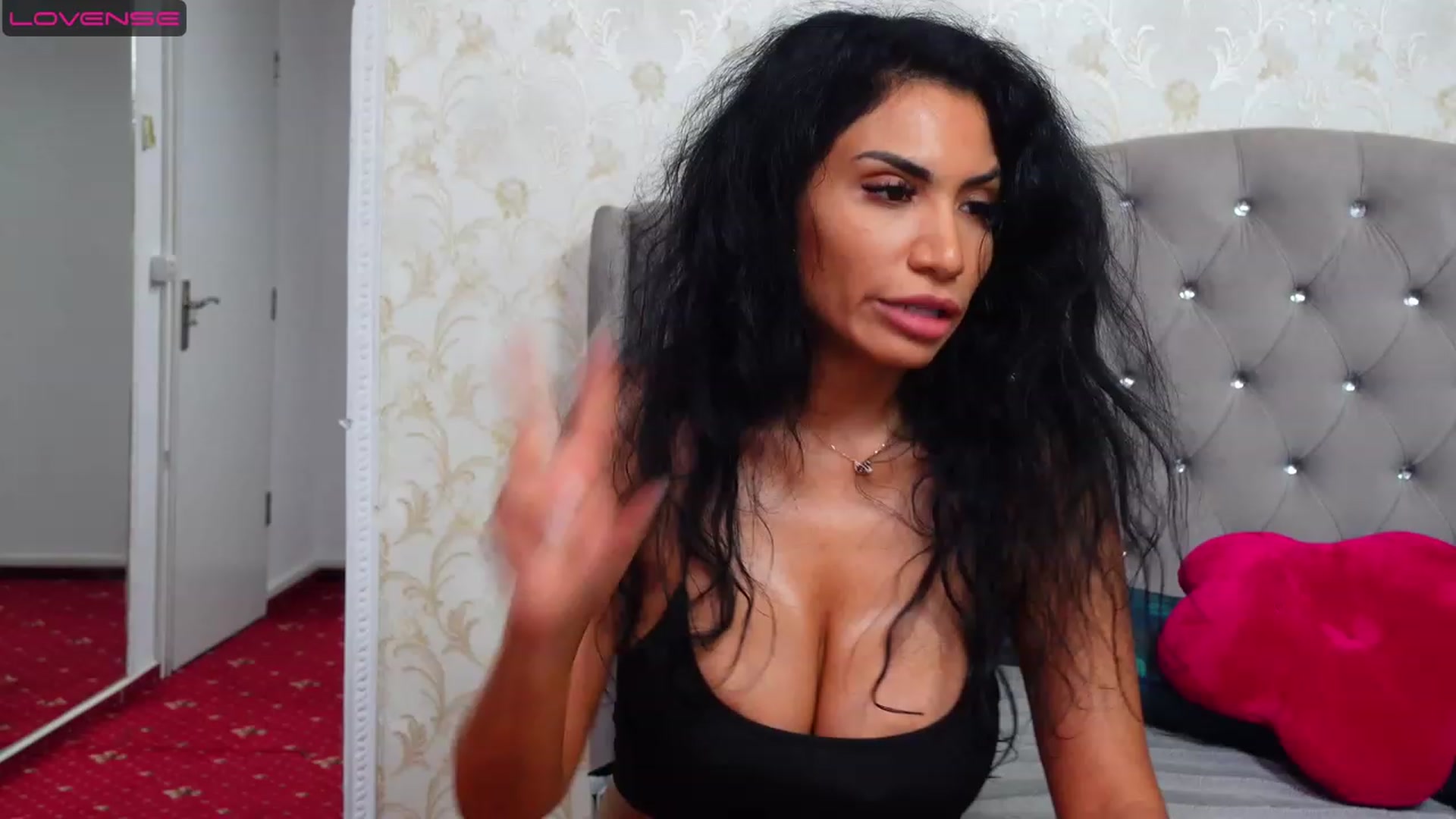 Gallery image thumbnail from DeniseTaylor's myfreecams stream on, 04/22/2023, 23:57 image 3 of 20