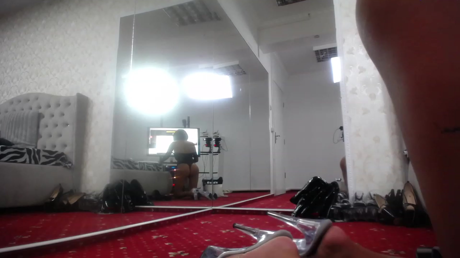 Gallery image thumbnail from DeniseTaylor's myfreecams stream on, 04/25/2023, 23:50 image 19 of 20