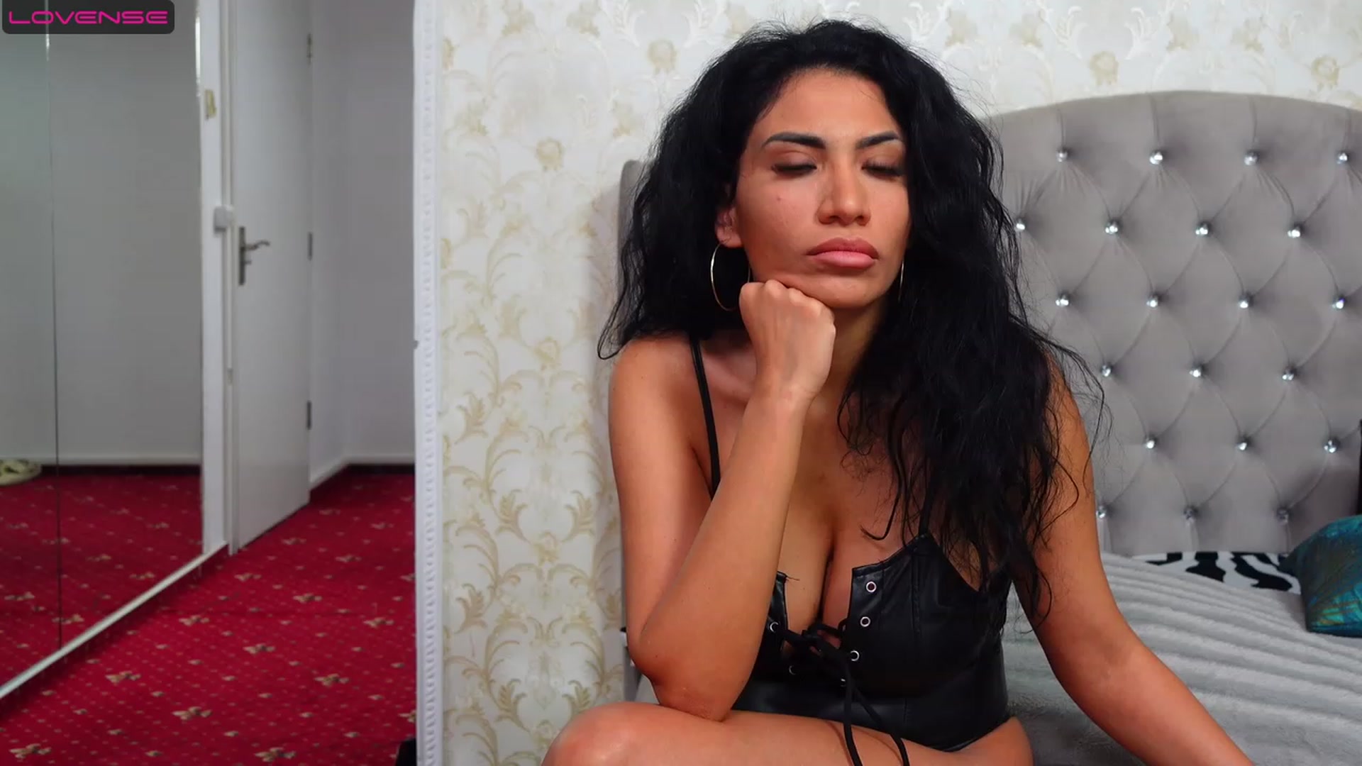 Gallery image thumbnail from DeniseTaylor's myfreecams stream on, 05/02/2023, 21:58 image 12 of 20