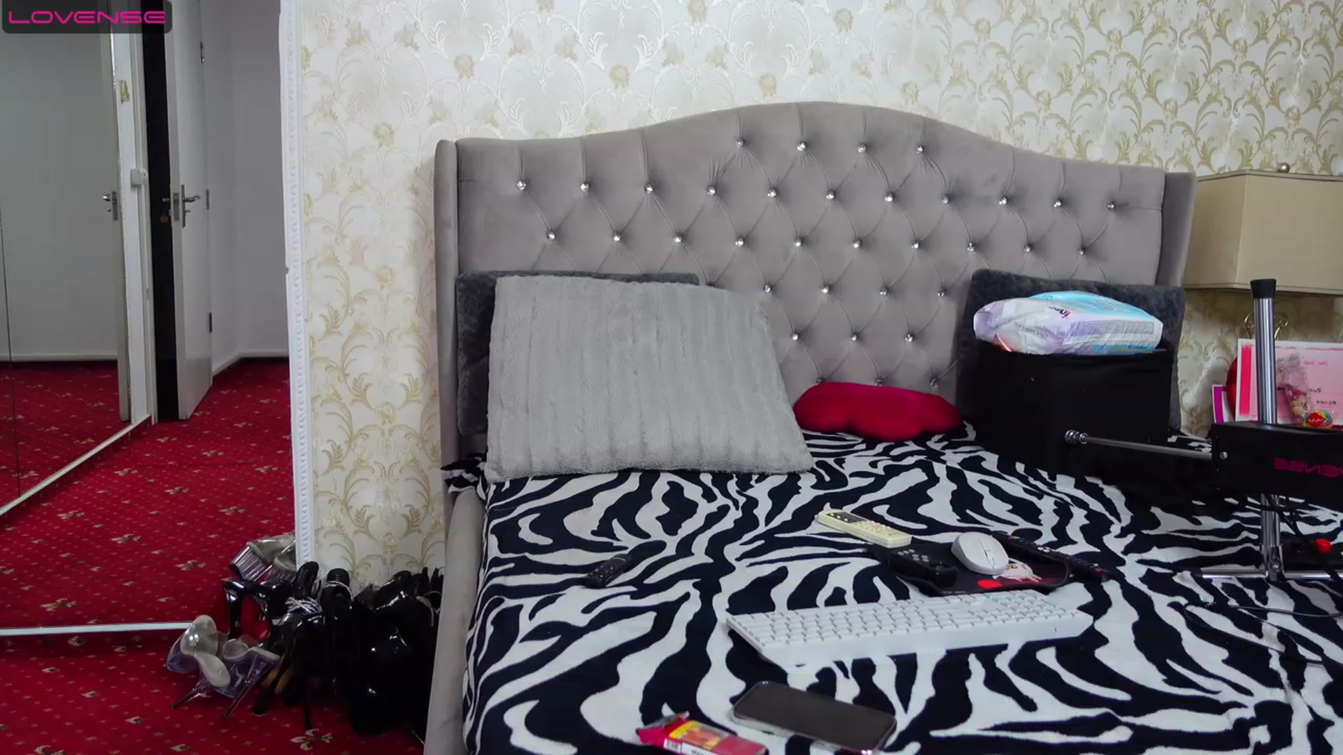 Gallery image thumbnail from DeniseTaylor's myfreecams stream on, 05/04/2023, 23:37 image 20 of 20