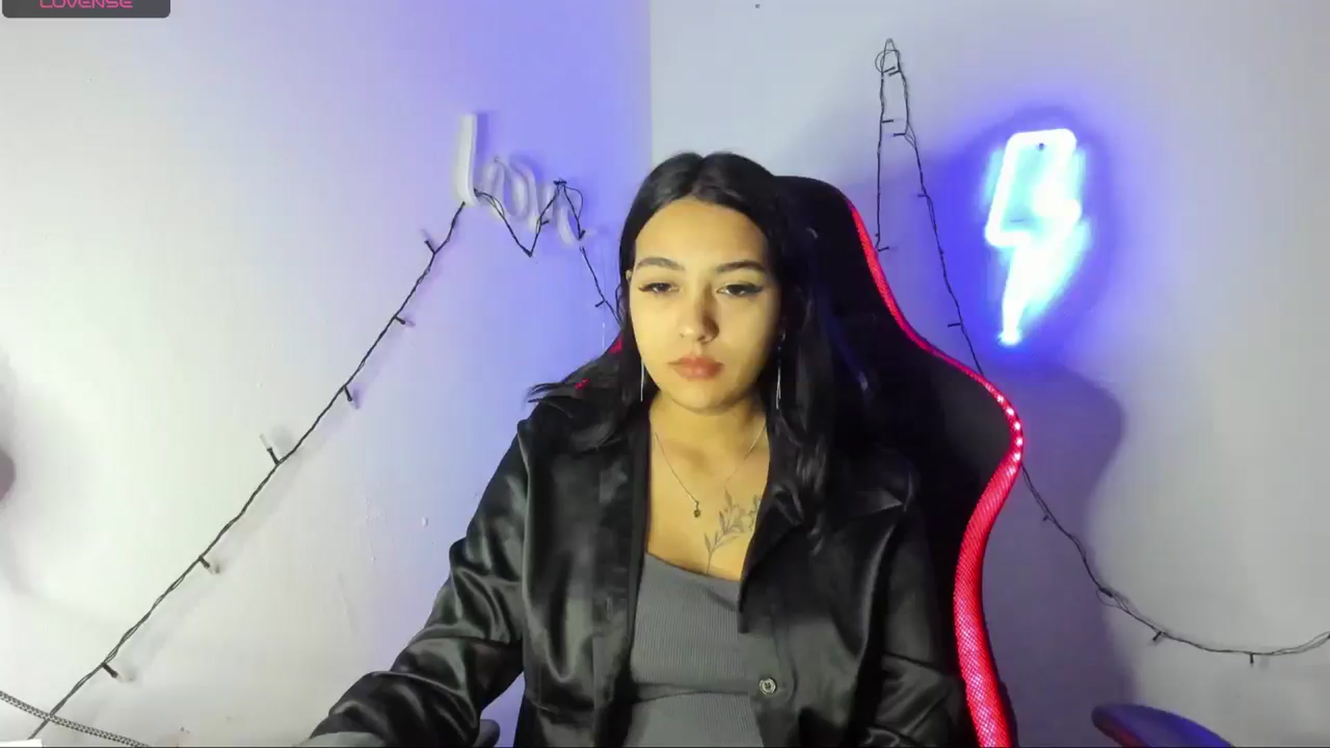 Gallery image thumbnail from Dennerys's myfreecams stream on, 11/28/2024, 17:03 image 1 of 20