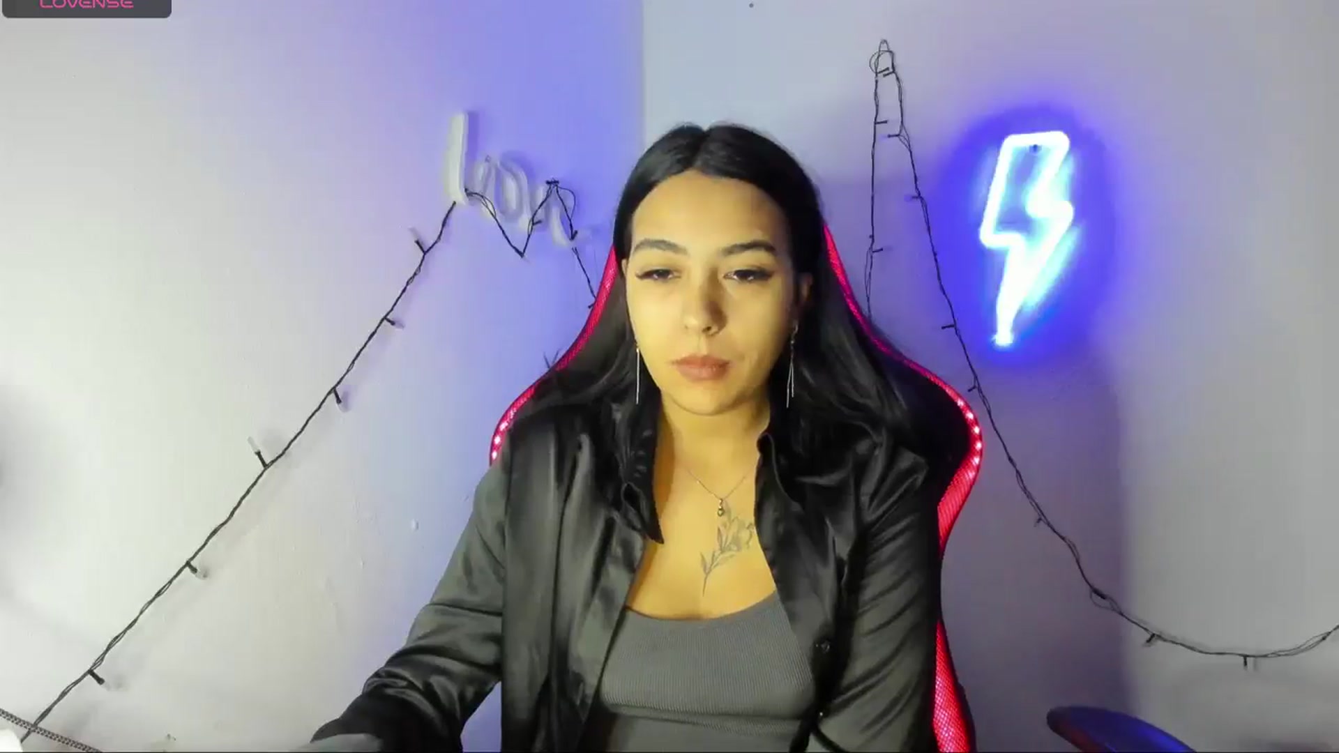 Gallery image thumbnail from Dennerys's myfreecams stream on, 11/28/2024, 17:03 image 19 of 20