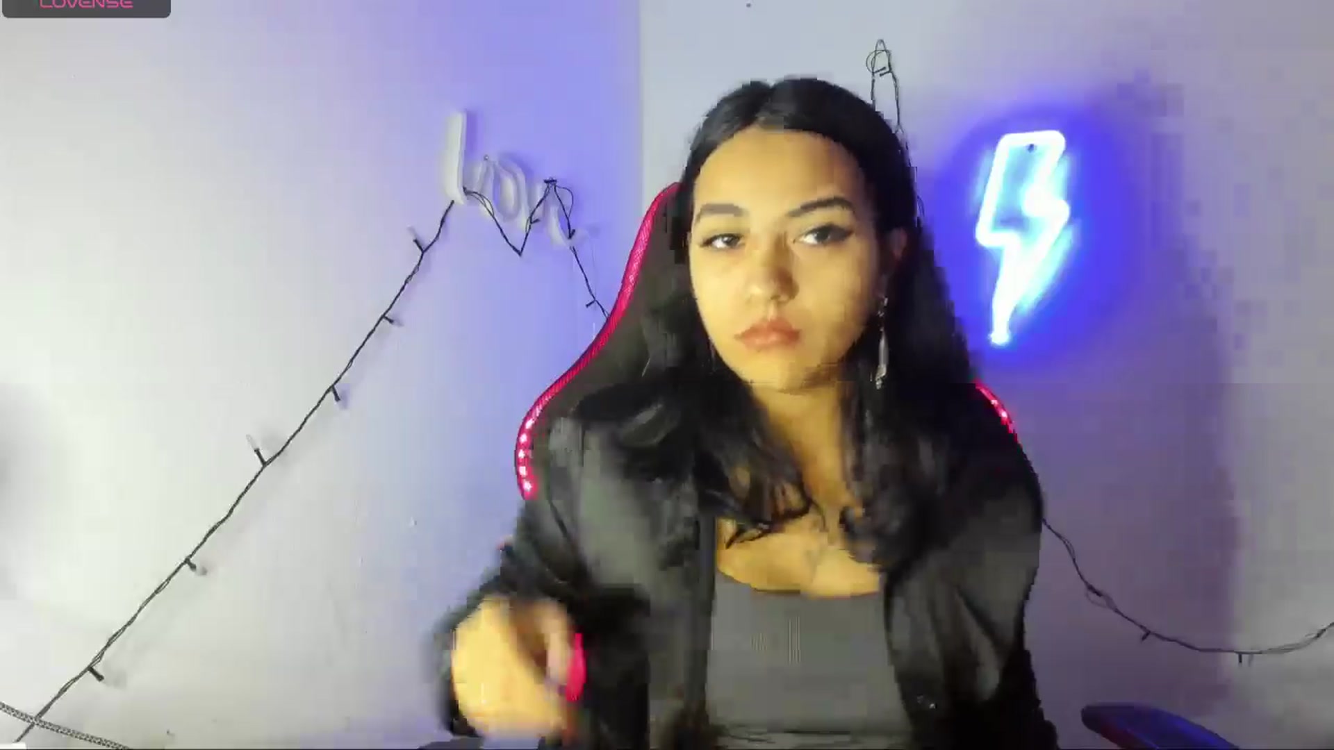 Gallery image thumbnail from Dennerys's myfreecams stream on, 11/28/2024, 17:03 image 6 of 20