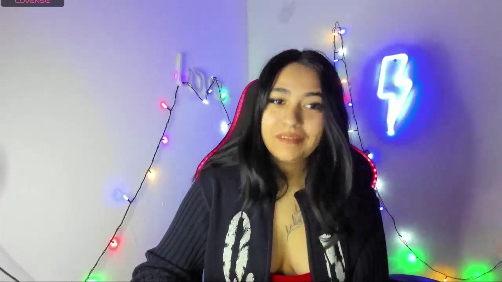 Gallery image thumbnail from Dennerys's myfreecams stream on, 12/04/2024, 13:55 image 12 of 20