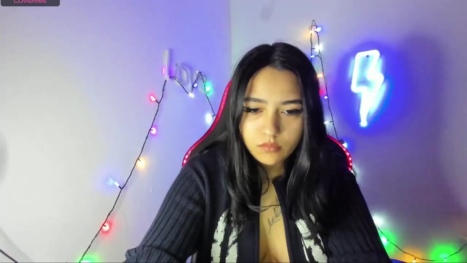 Gallery image thumbnail from Dennerys's myfreecams stream on, 12/04/2024, 13:55 image 15 of 20