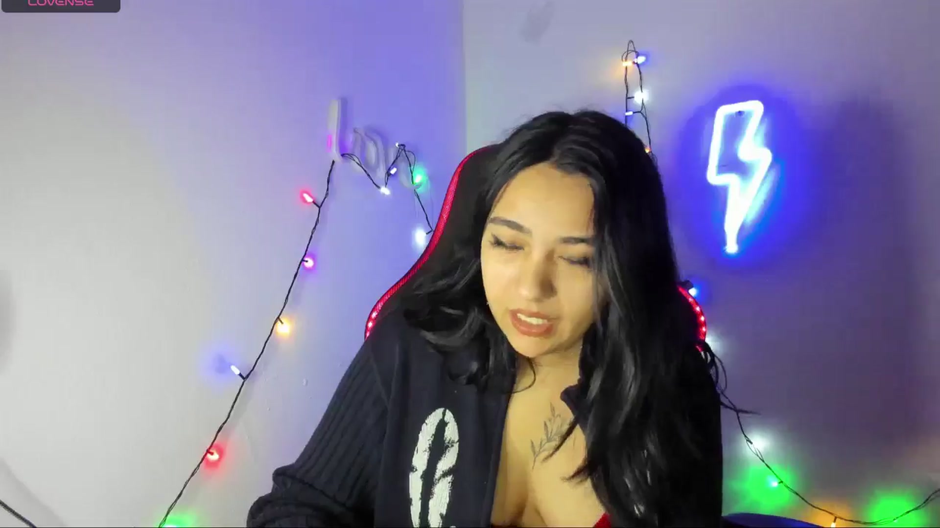 Gallery image thumbnail from Dennerys's myfreecams stream on, 12/04/2024, 13:55 image 11 of 20